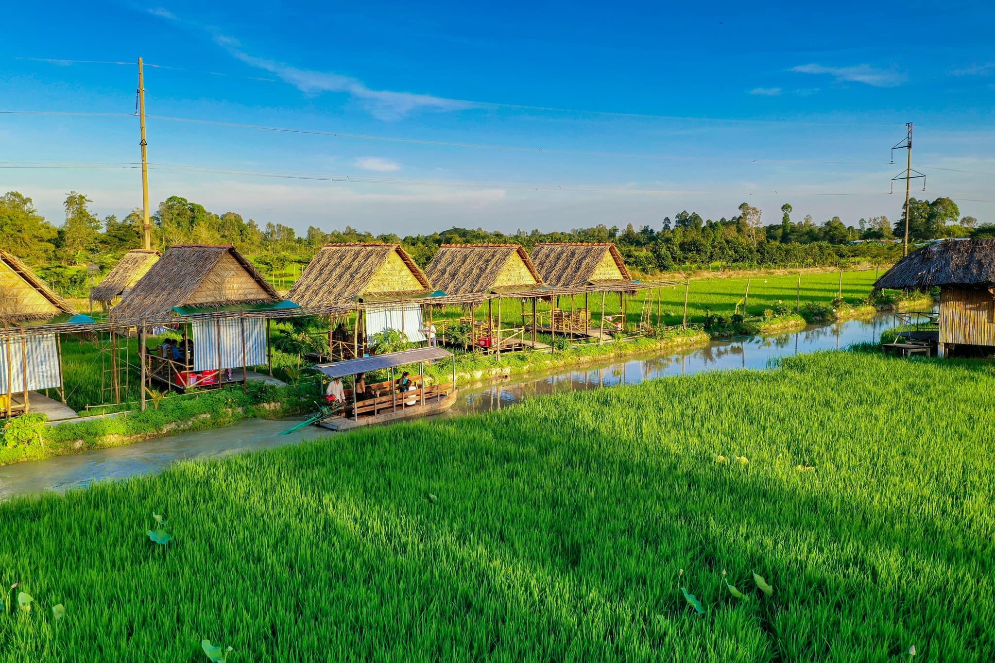 Tim thu vui moi tai khu du lich sinh thai mien Tay hinh anh