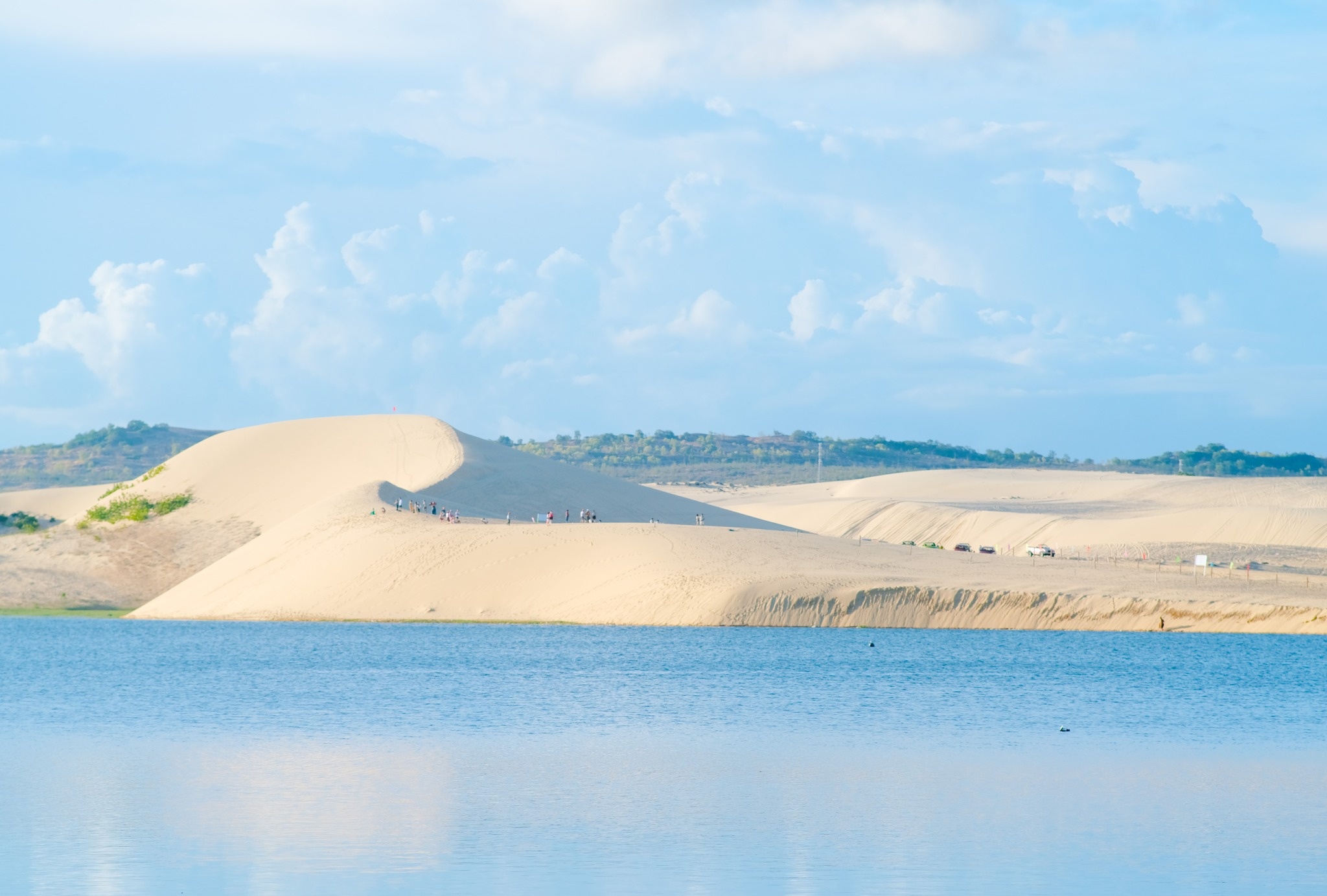du lich bien,  dia diem du lich,  thanh pho Phan Thiet,  tinh Binh Thuan anh 1
