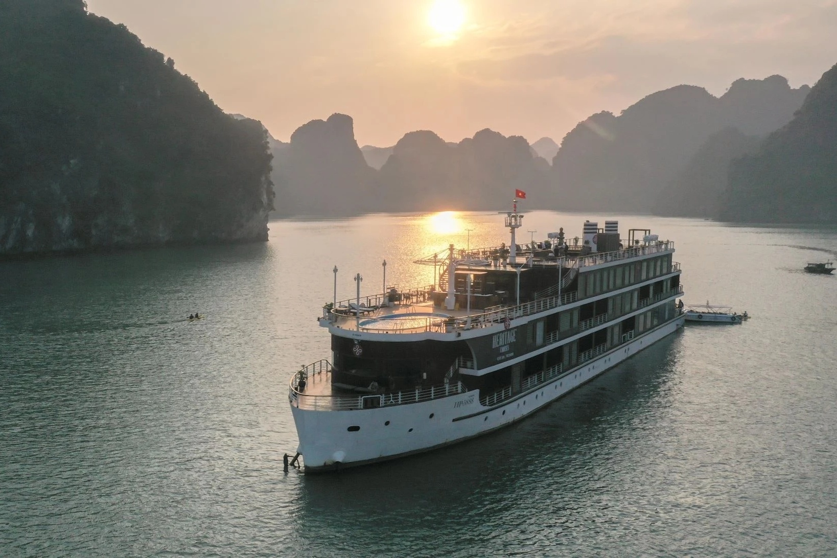 Ha Long anh 1