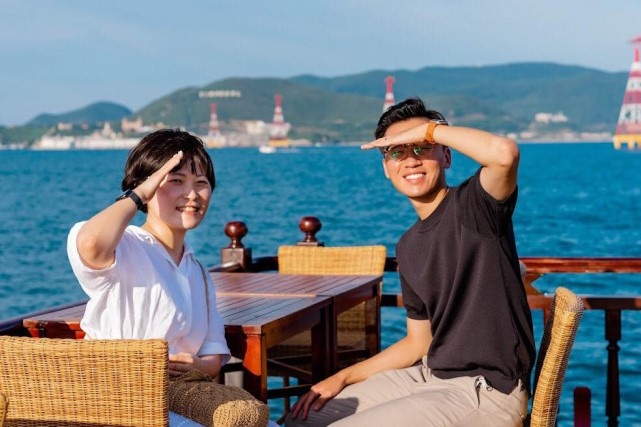 Khach Viet it tin travel blogger hinh anh