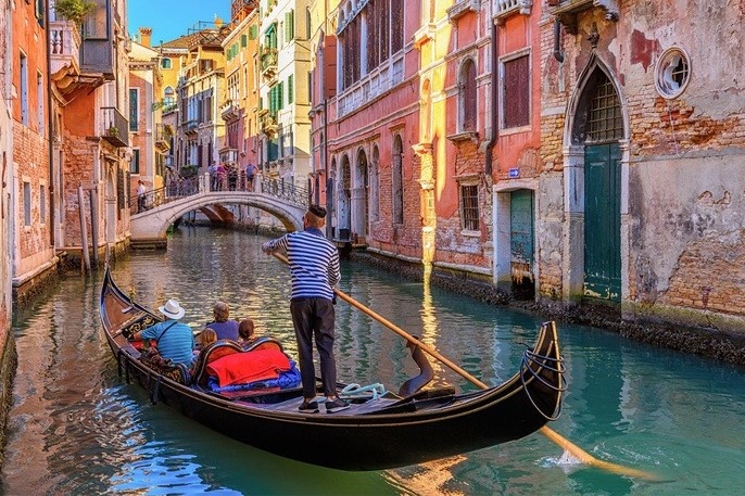Du khach phai tra phi vao ngay nao khi den Venice? hinh anh