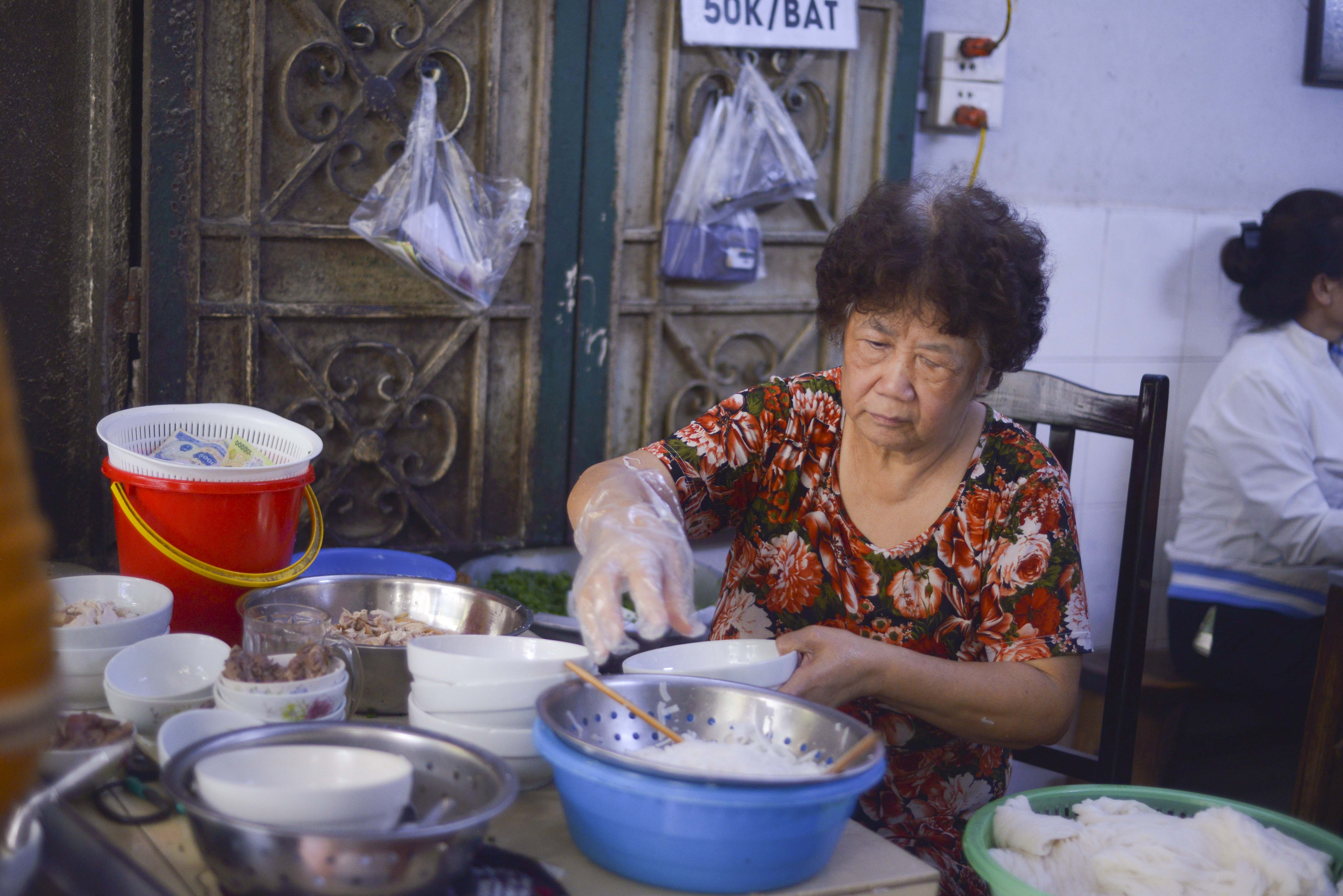 am thuc Ha Noi,  pho ga Lam anh 2