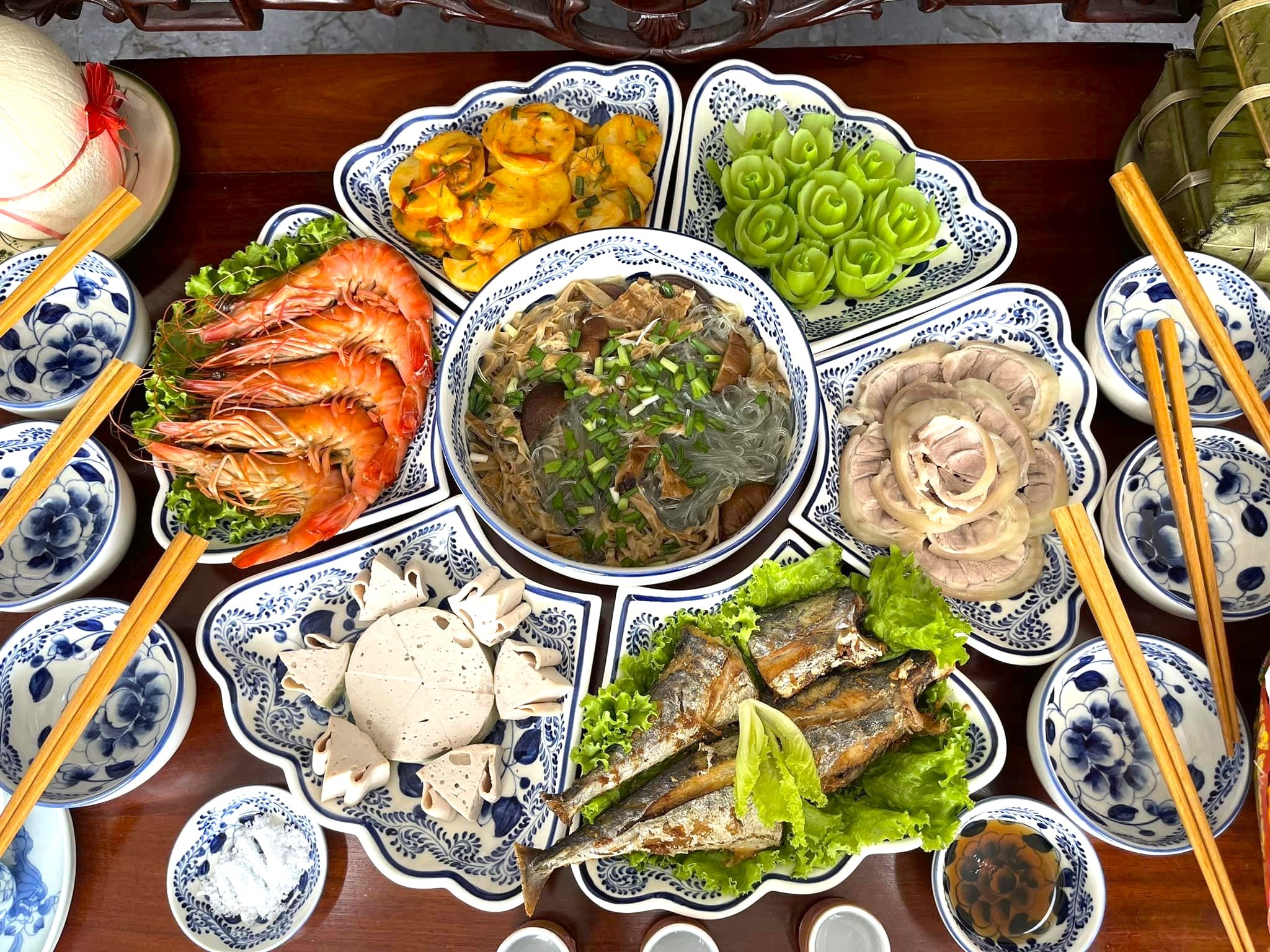 Mam cung tat nien anh 2