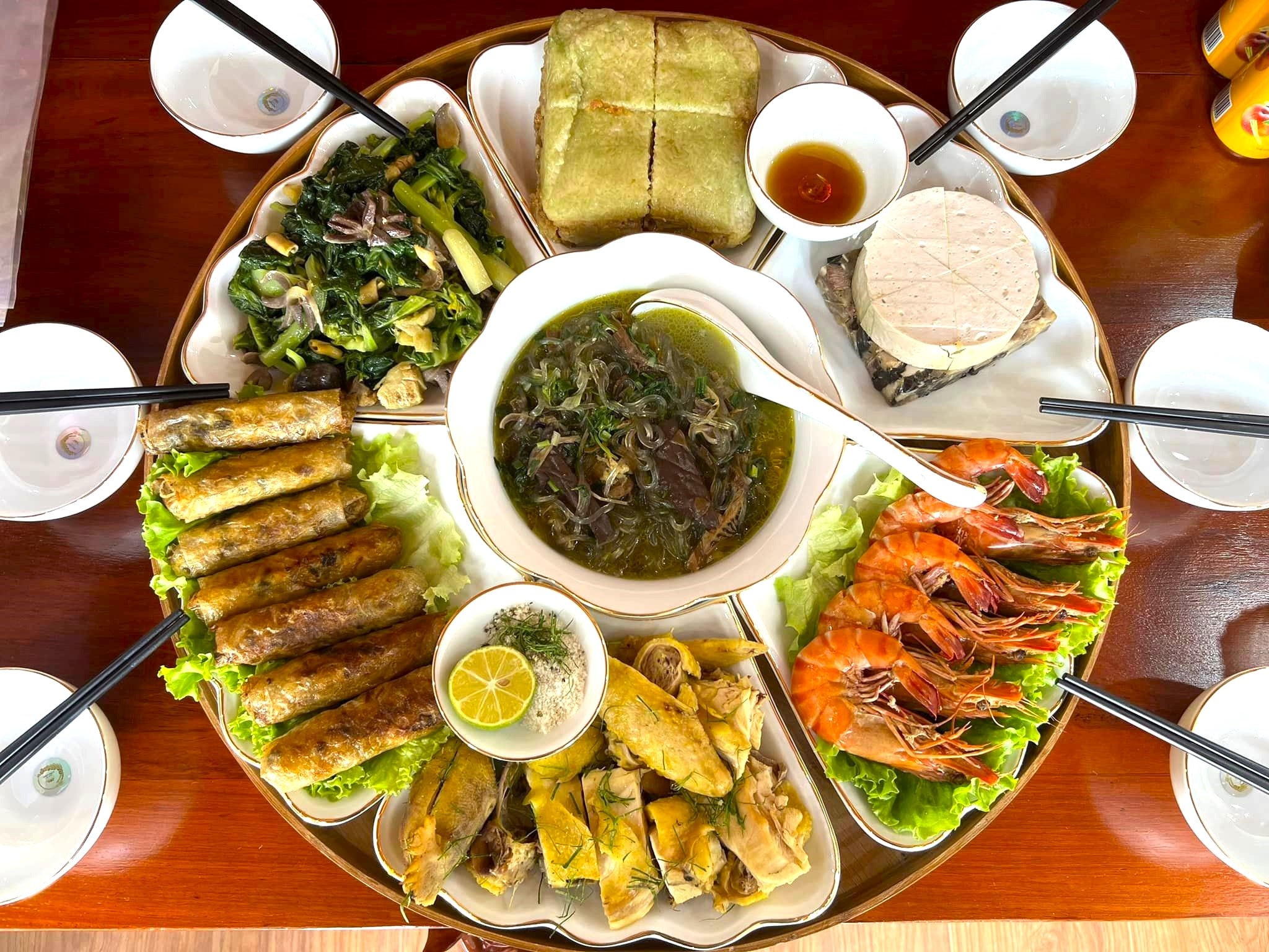 Mam cung tat nien anh 8