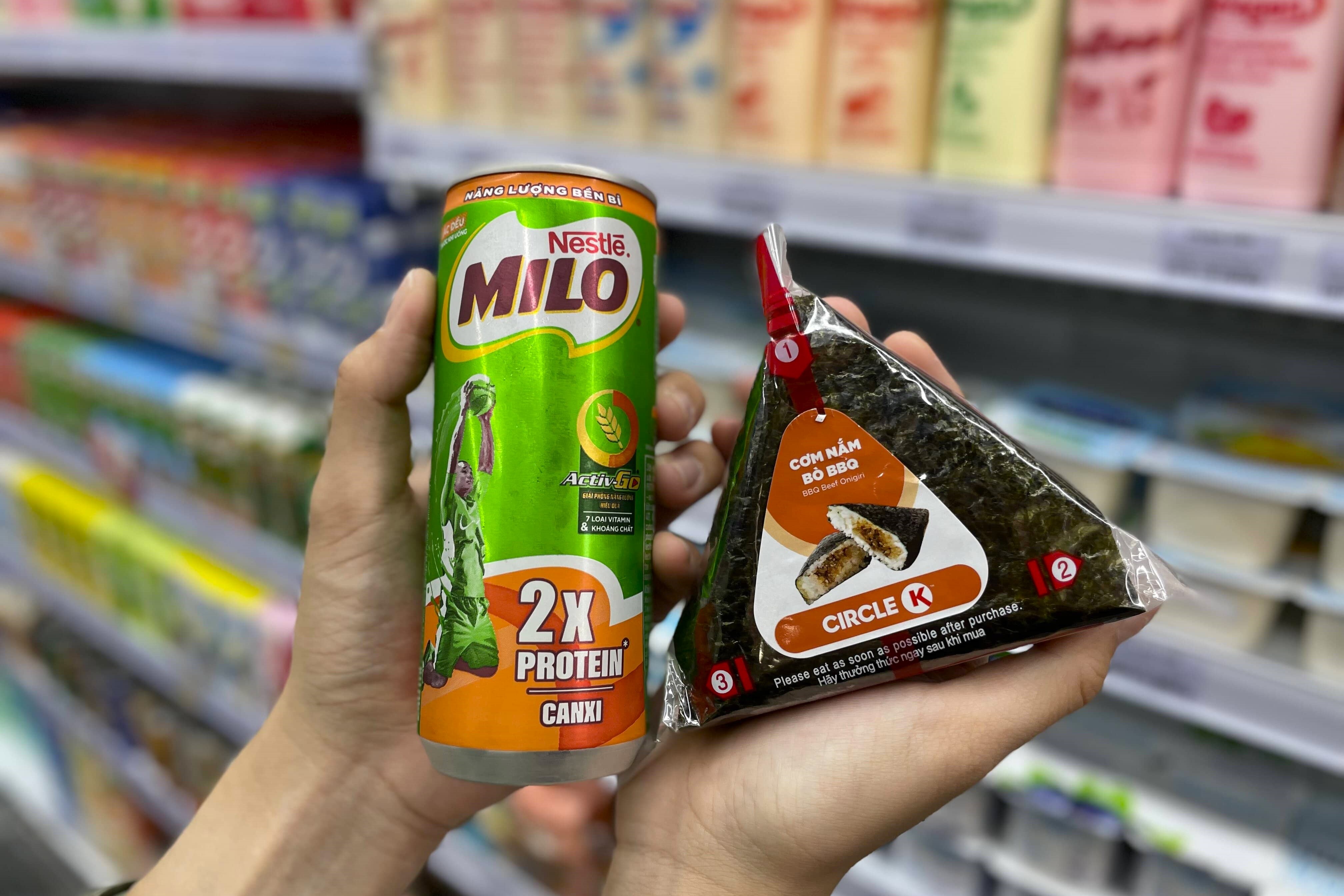 cua hang tien loi anh 14