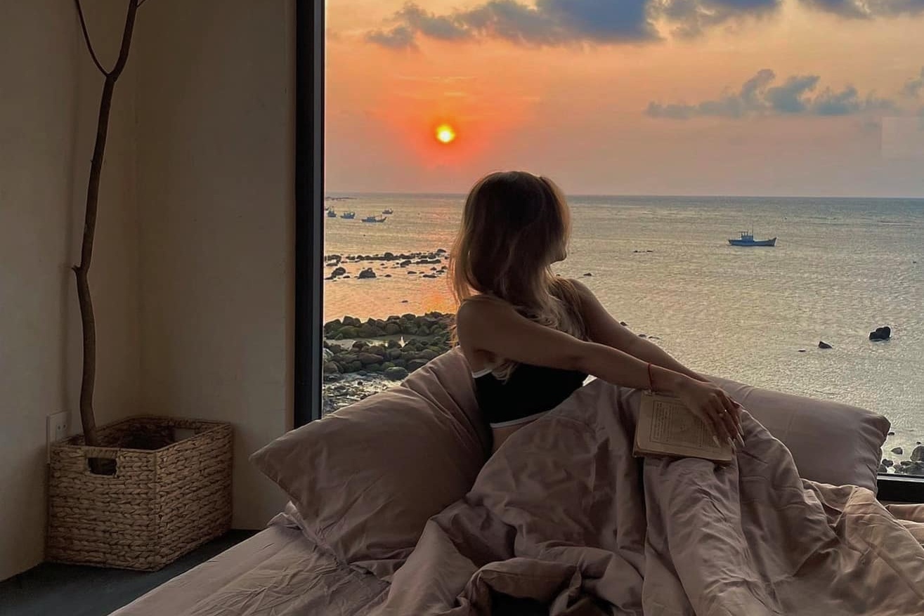 Chan dung nhung nguoi di Da Lat, Phan Thiet chi de ngu hinh anh