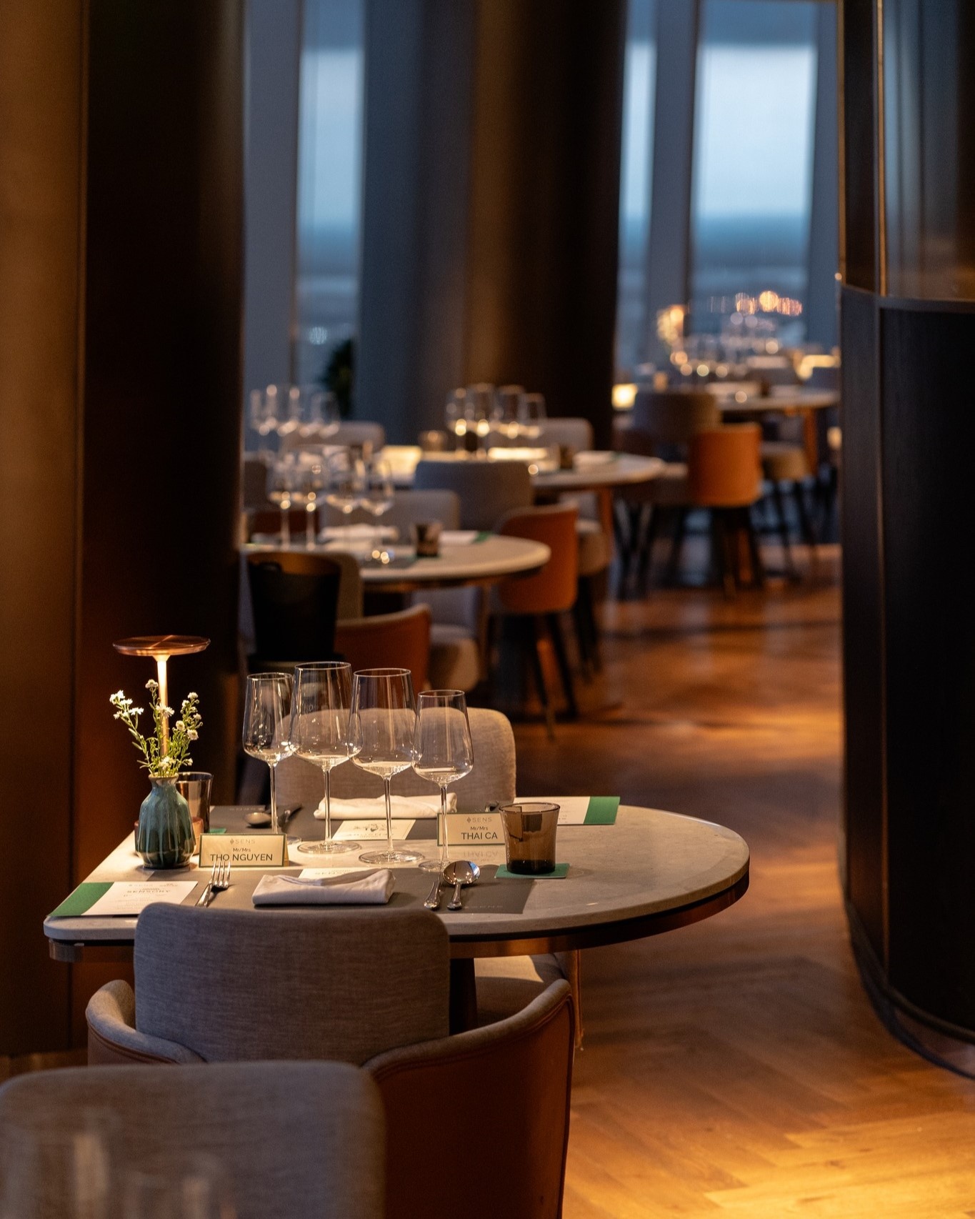 nha hang TP.HCM anh 1