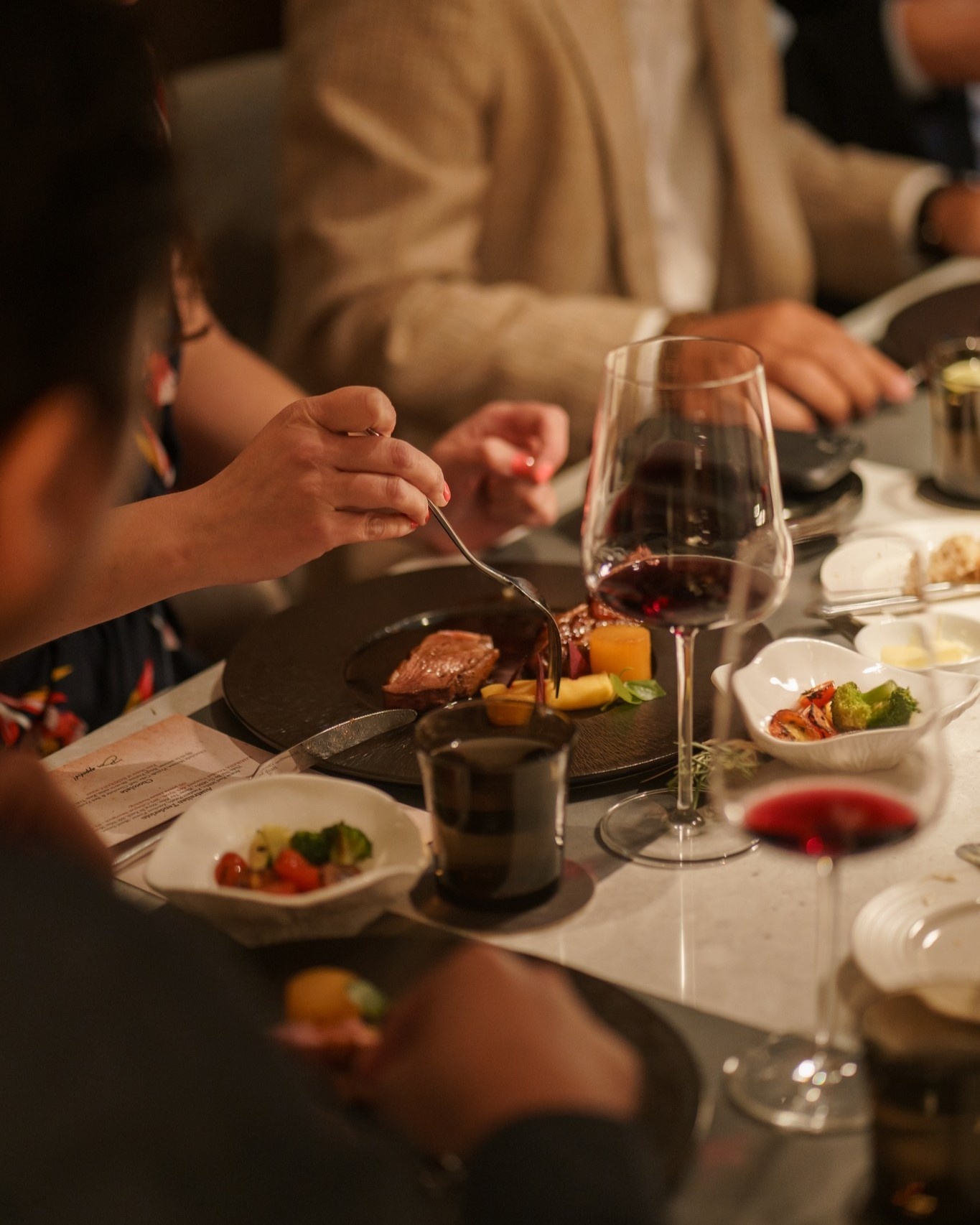 nha hang TP.HCM anh 2