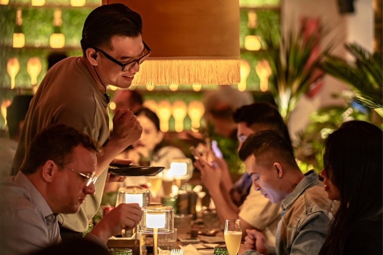 nha hang TP.HCM anh 1