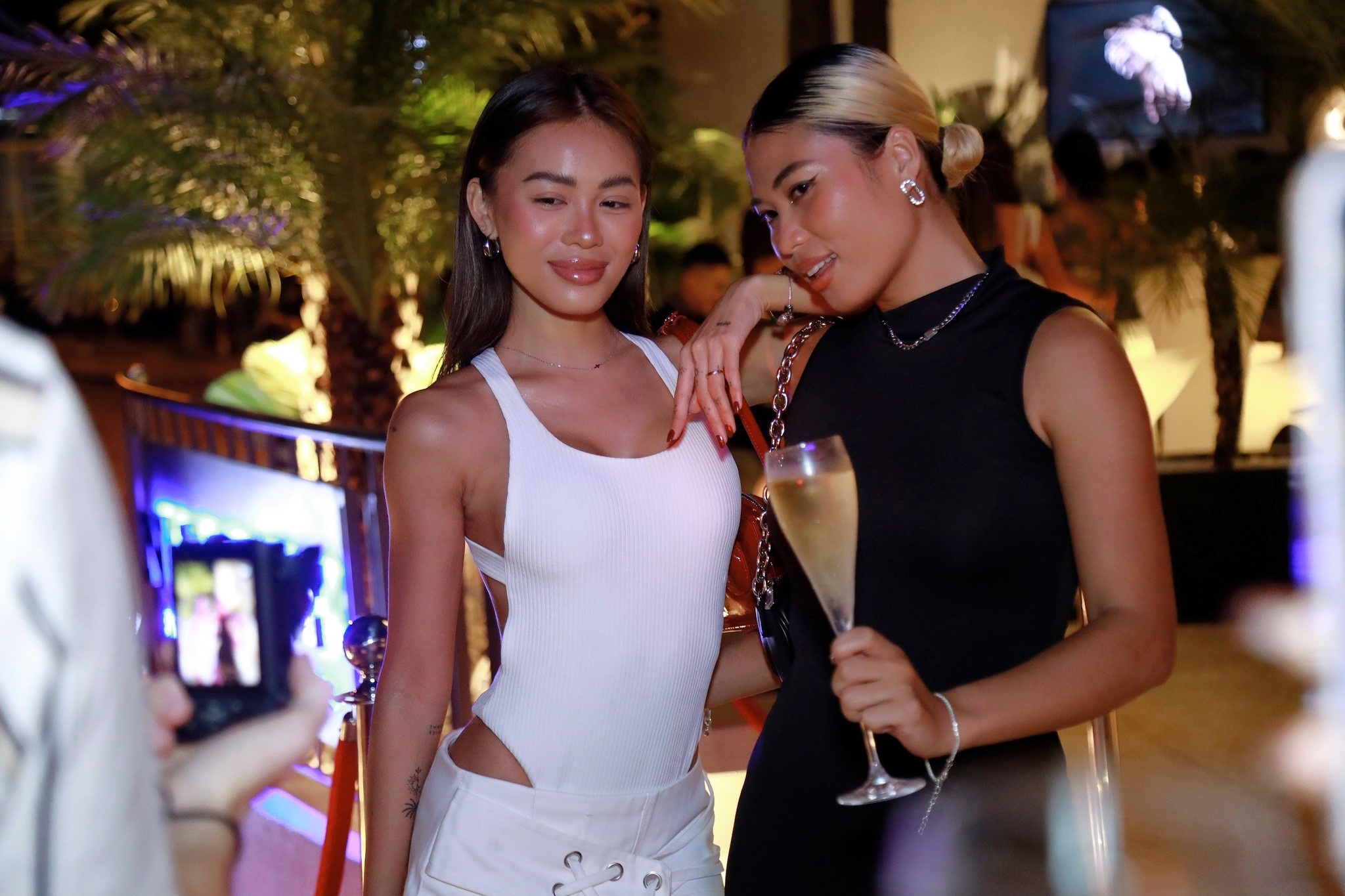 'Quay' toi ben tai 5 quan bar moi toanh o TP.HCM hinh anh