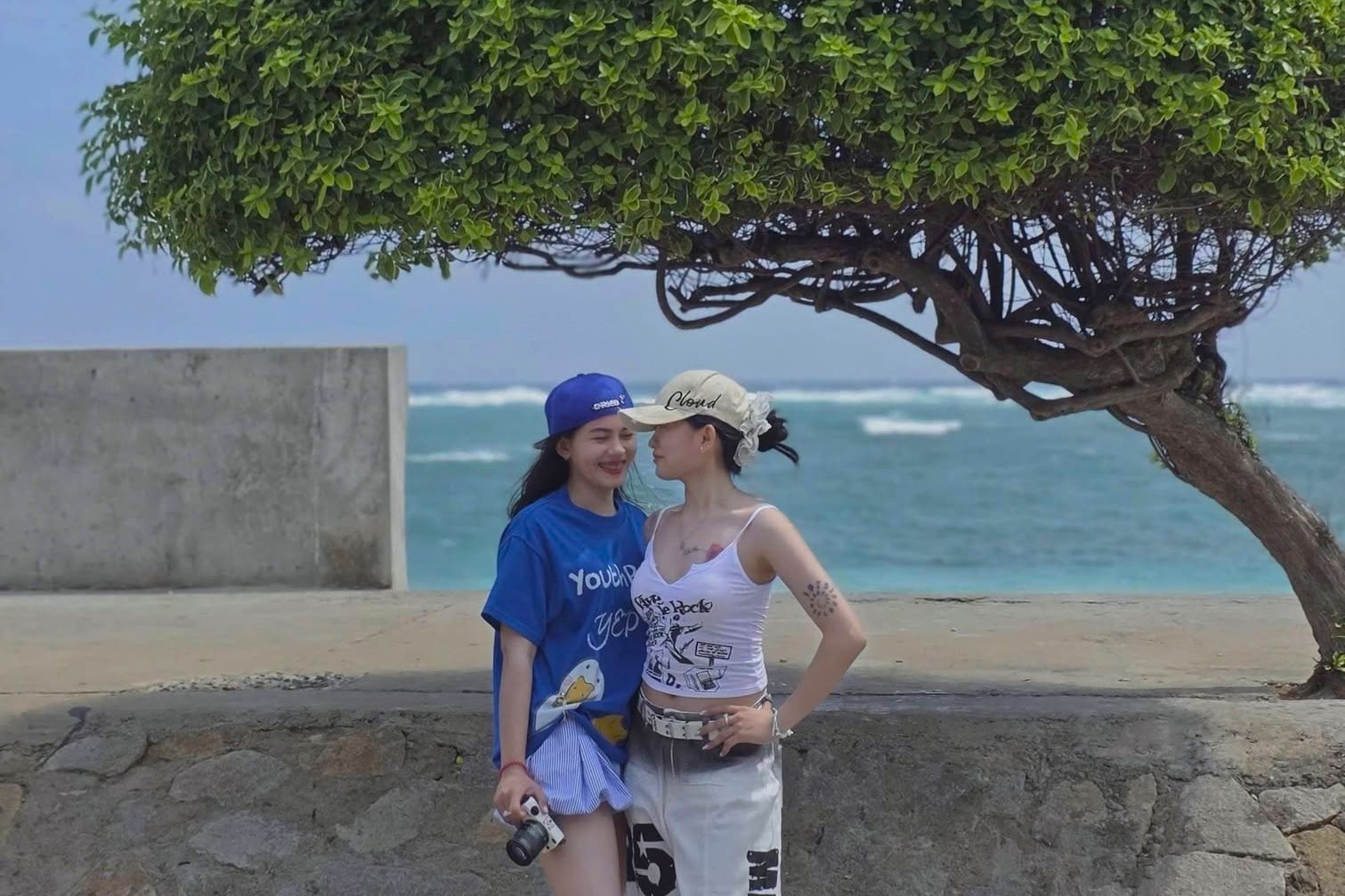 Ph&uacute; Qu&yacute; ảnh 2