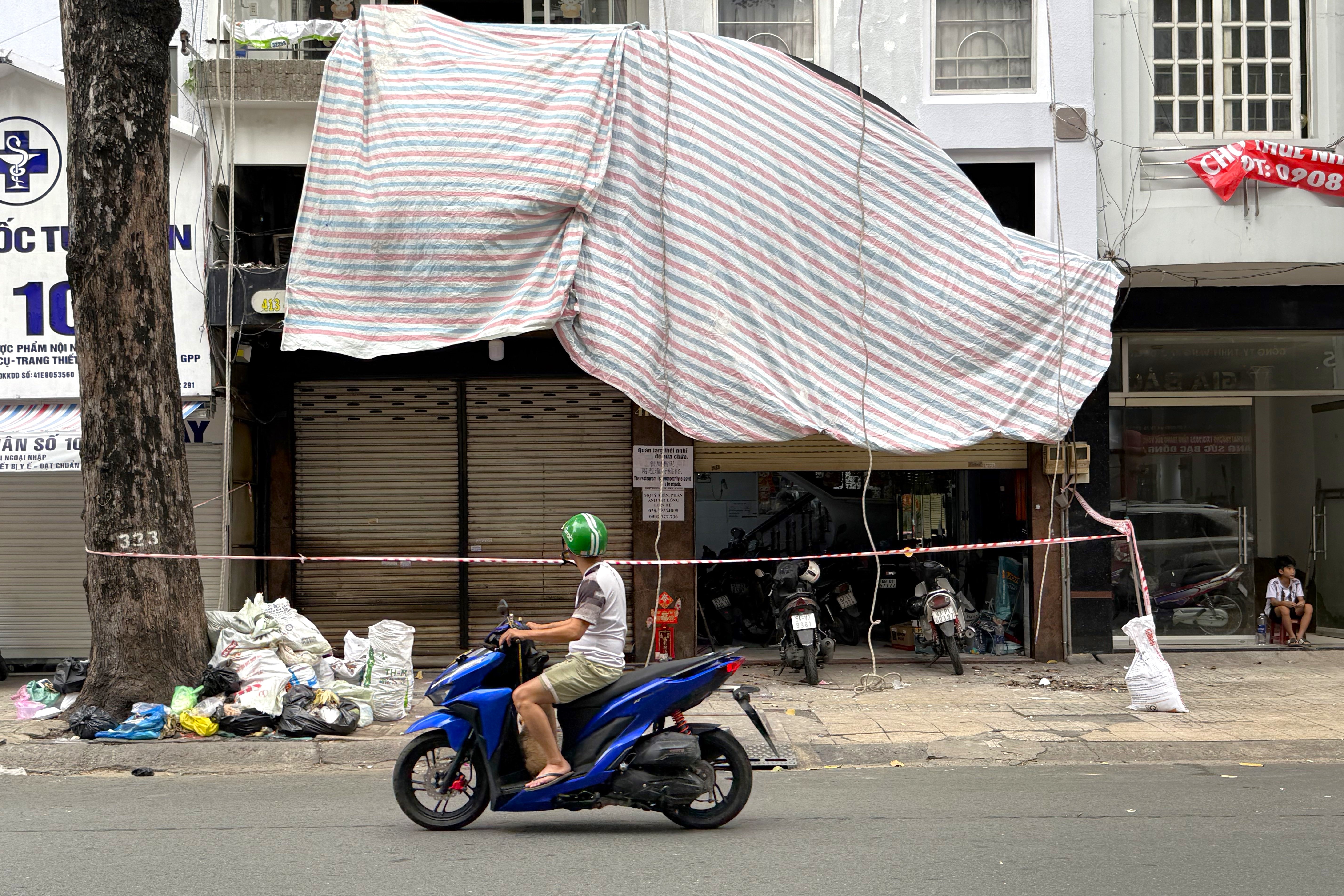 quan pho Le anh 1