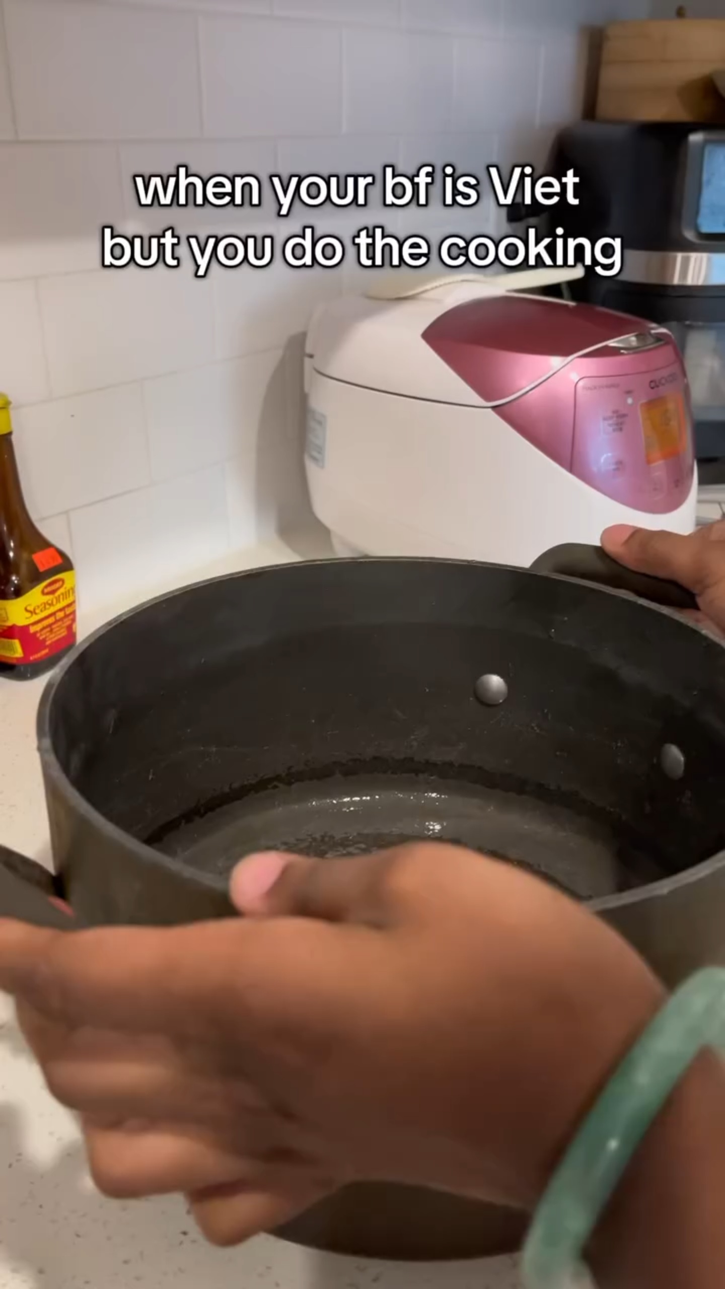 Video nau bun moc tai nha thu hut 2 trieu luot xem hinh anh