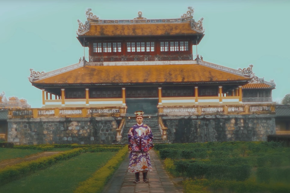 Do an quang ba du lich Hue gay chu y cua sinh vien DH My thuat TP.HCM hinh anh