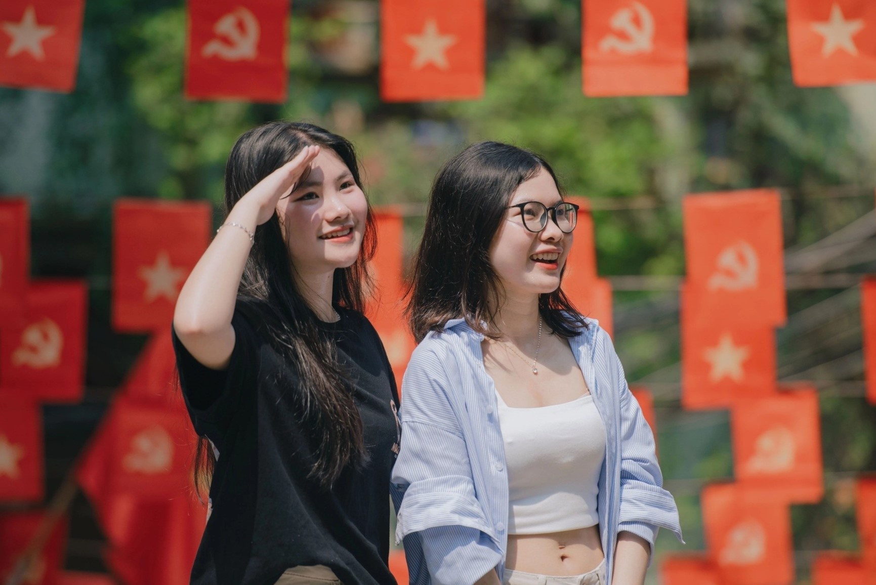 Phong khach san view xem dieu binh 2/9: Gan nhu het hinh anh