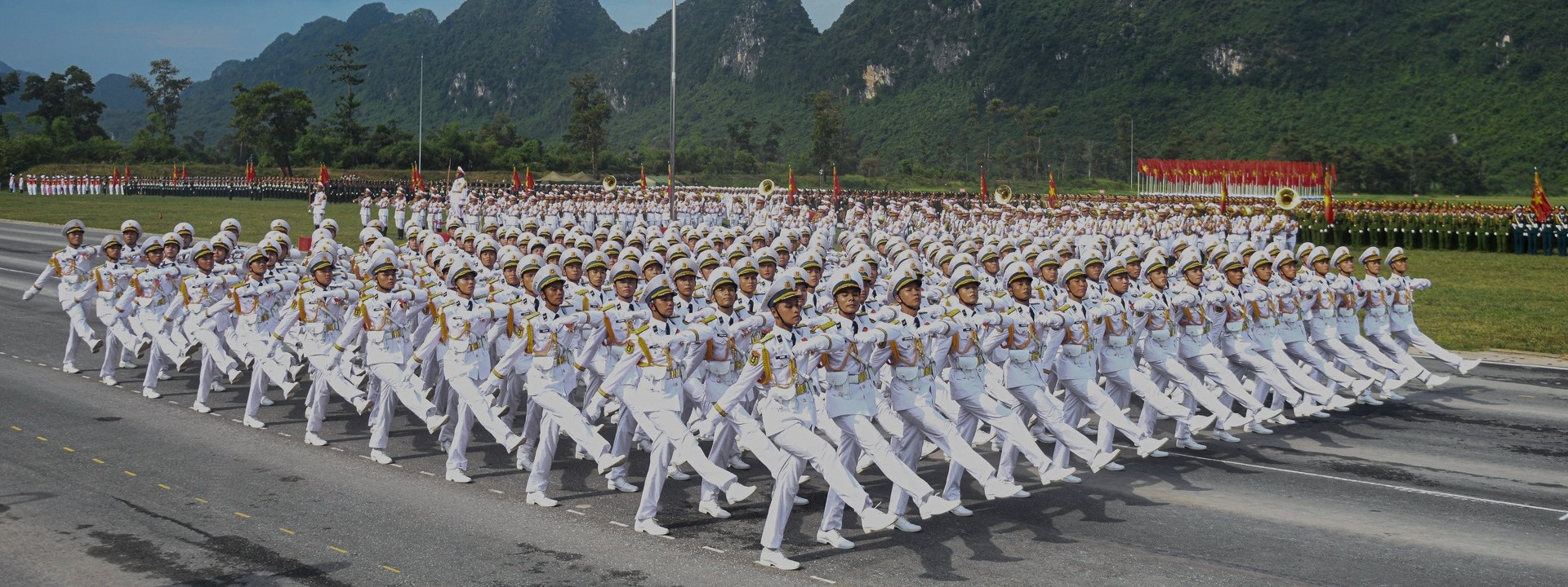dieu binh Ha Noi anh 1