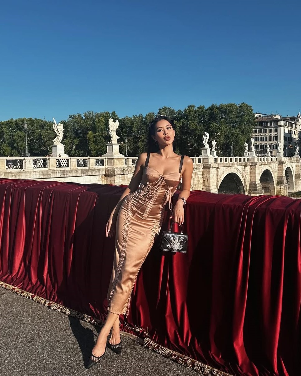 Tiên Nguyễn du lịch  ảnh 1 Tien Nguyen du lich anh 1