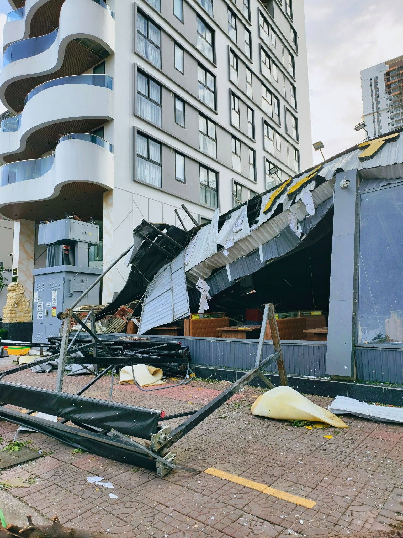 Quy Nhơn bão số 13 ảnh 3 Quy Nhon bao so 13 anh 3