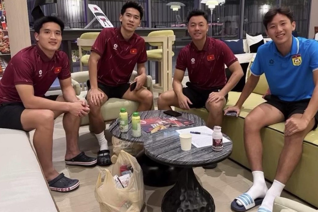 Ben trong khach san U22 Viet Nam luu tru tai Thai Lan hinh anh