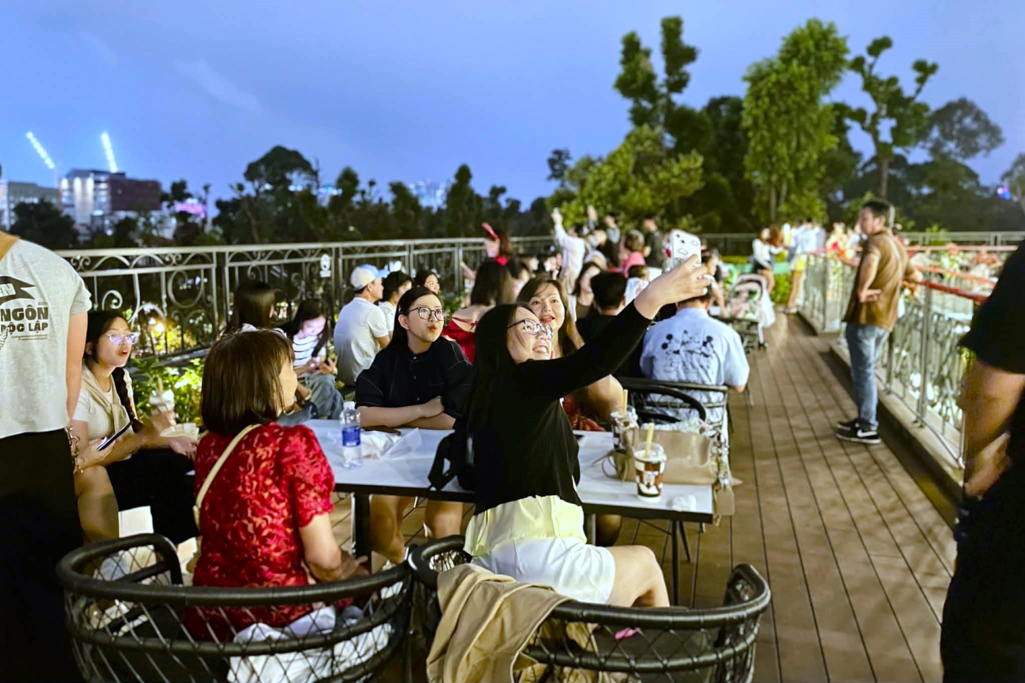 nha tho Duc Ba anh 1