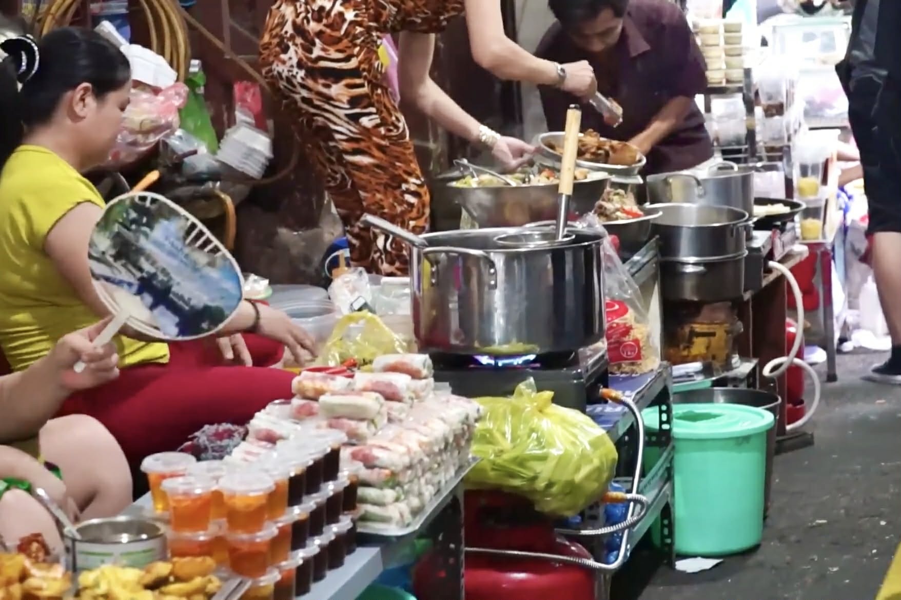 ăn vặt Hai Bà Trưng ảnh 6 an vat Hai Ba Trung anh 6