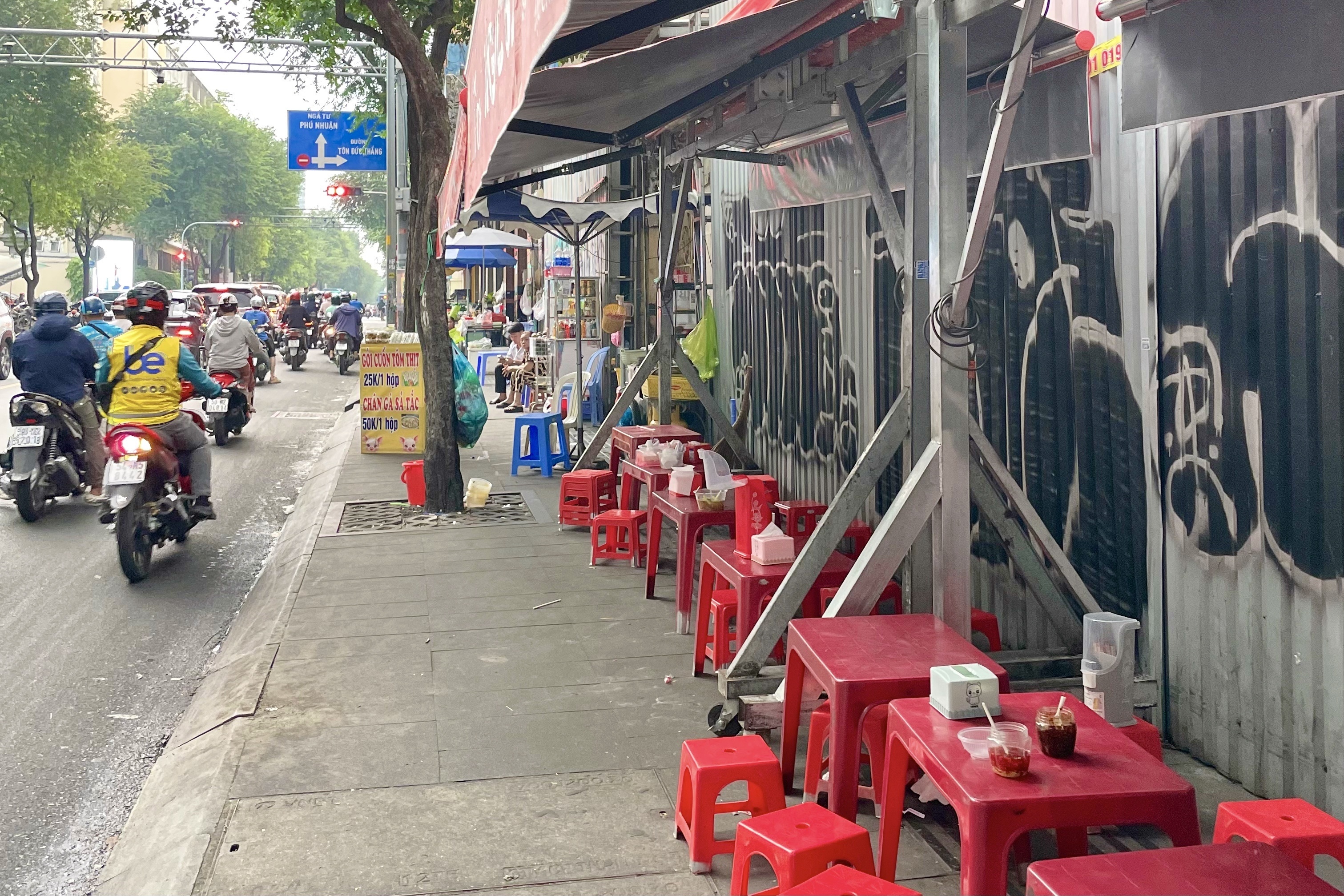 an vat Hai Ba Trung anh 2