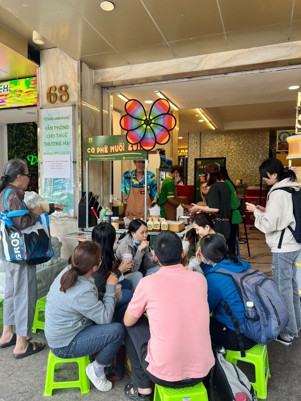 ca phe muoi chu Long anh 6