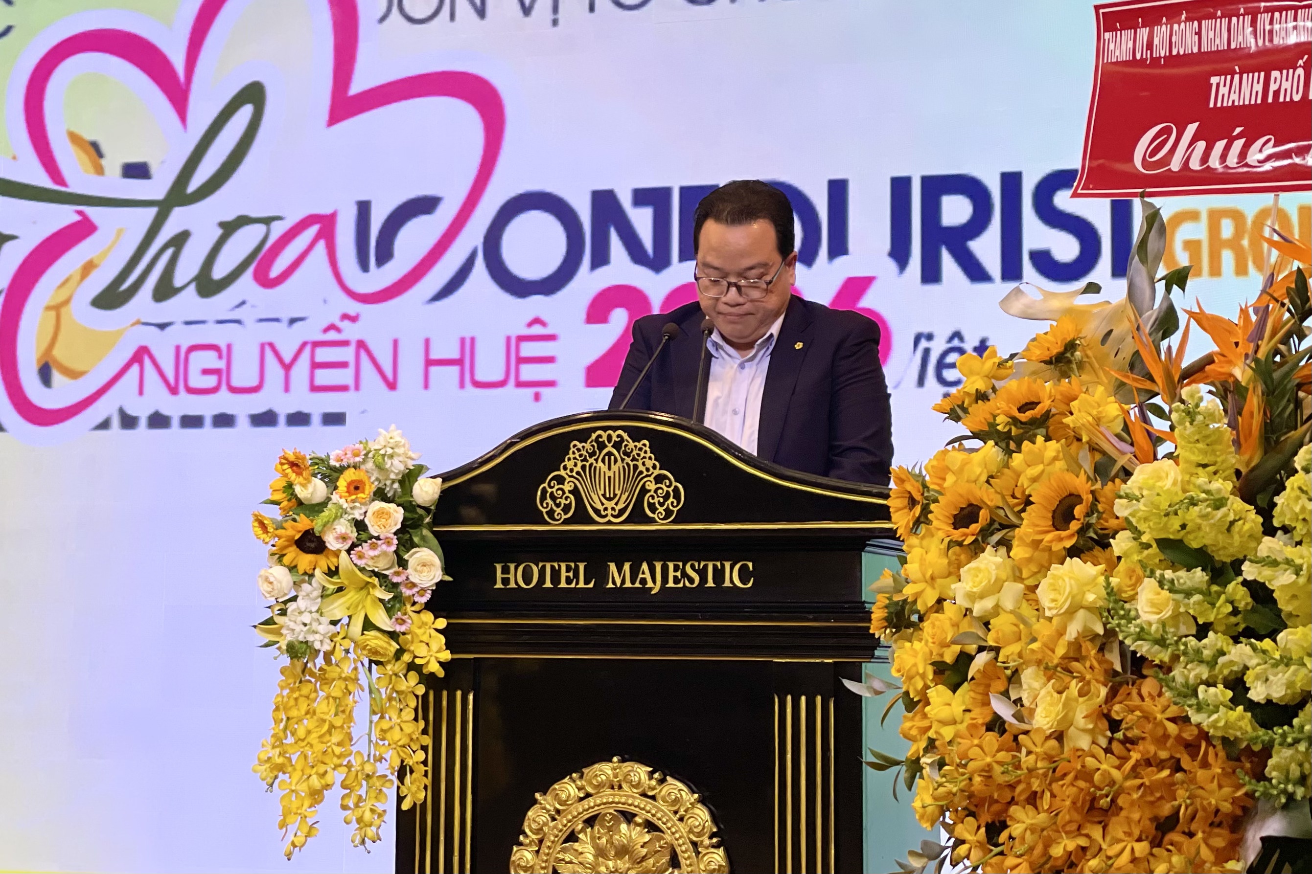 duong hoa Nguyen Hue anh 1