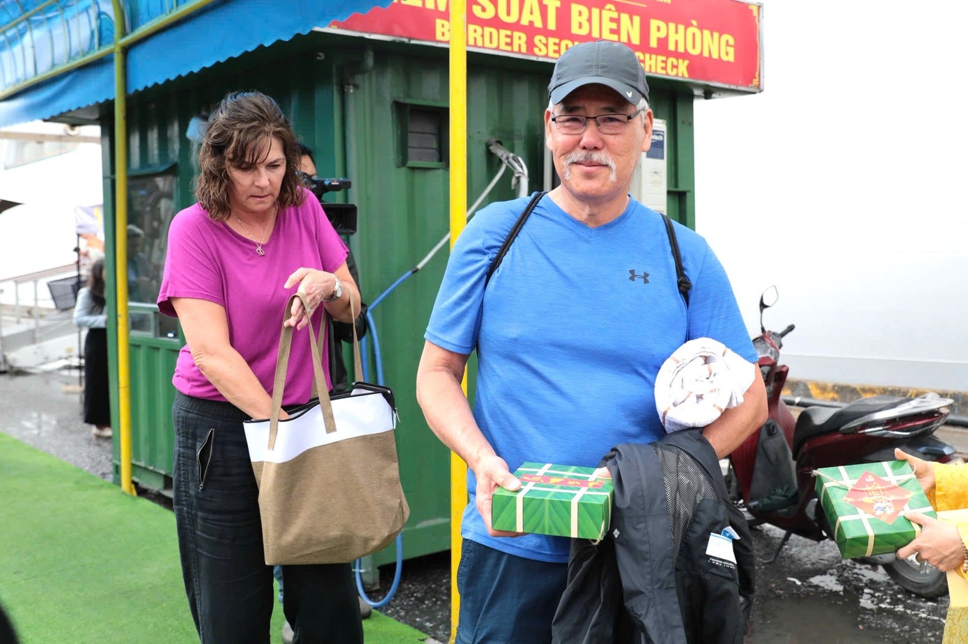 tau bien Da Nang anh 16