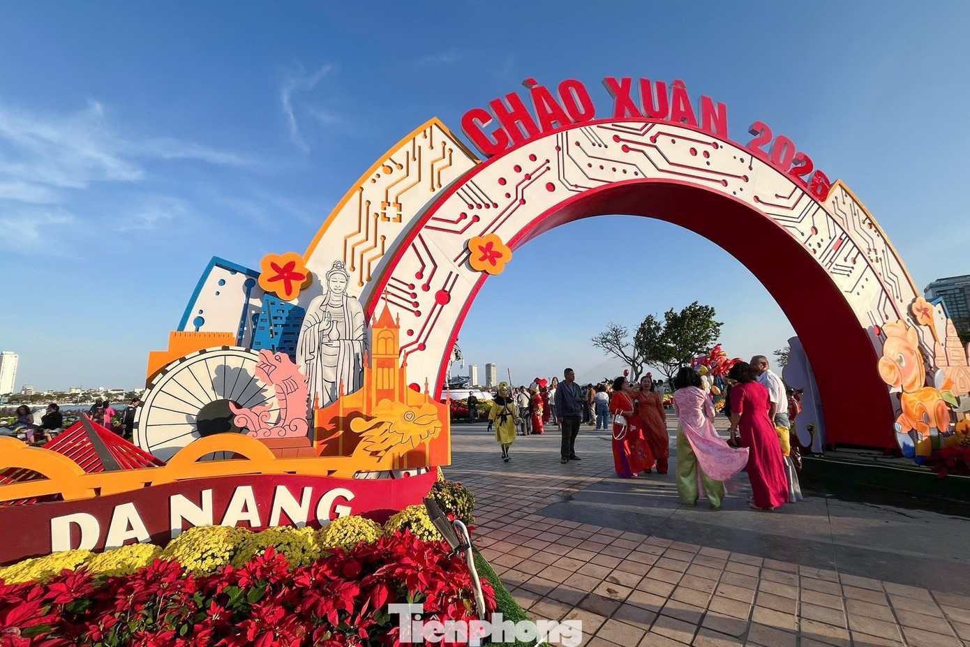 tau bien Da Nang anh 9