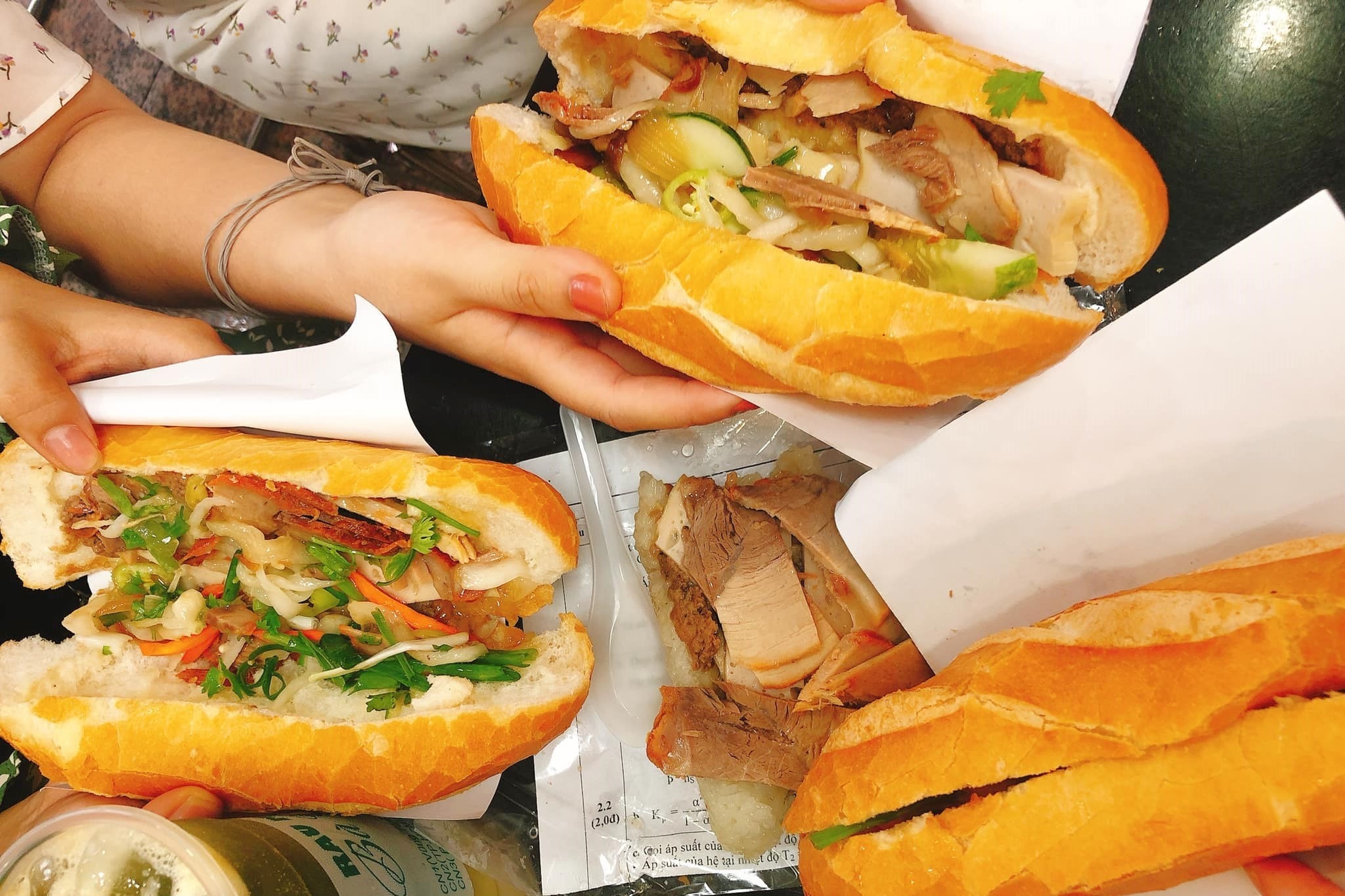 Tiem banh mi 'khong ten' o Vung Tau truoc khi khien 94 nguoi ngo doc hinh anh