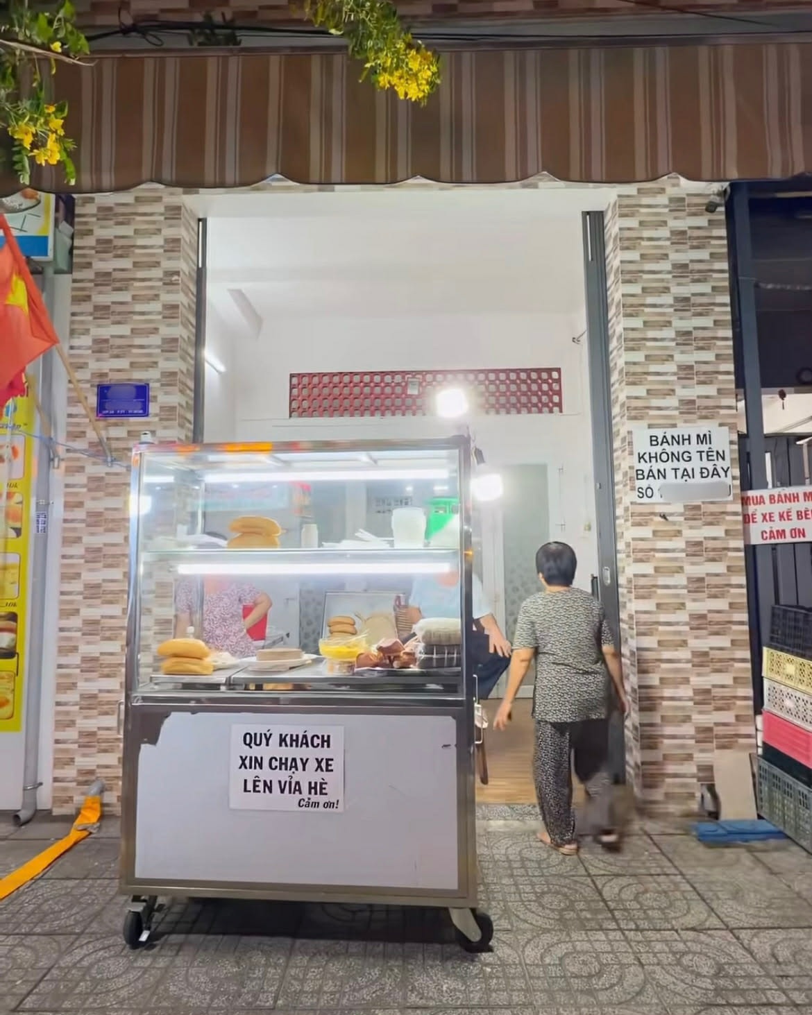 banh mi khong ten anh 2