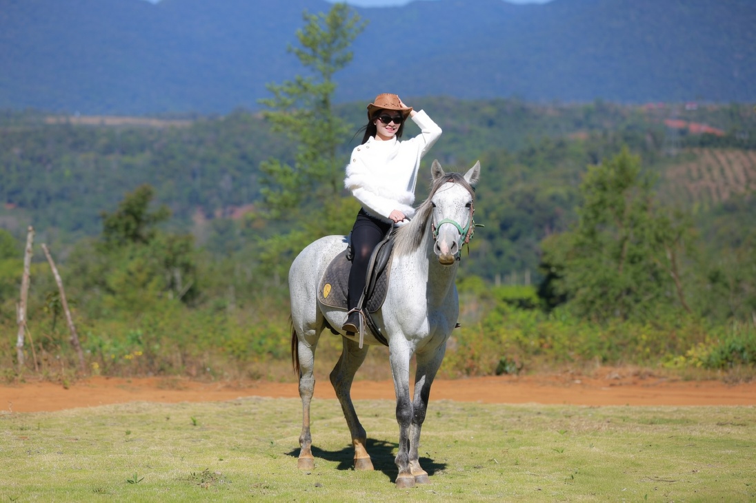 Sap can phong khach san, homestay tai Mang Den dip 30/4 hinh anh