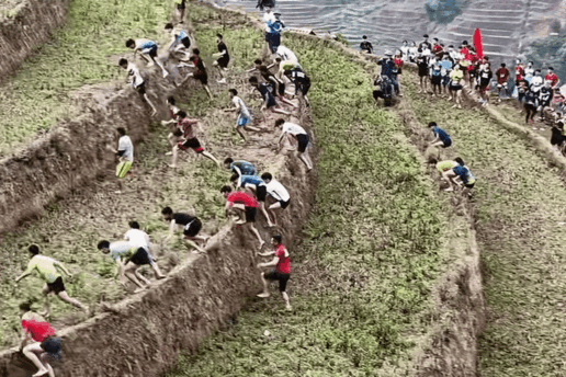 Lan dau to chuc cuoc thi leo ruong bac thang Mu Cang Chai hinh anh
