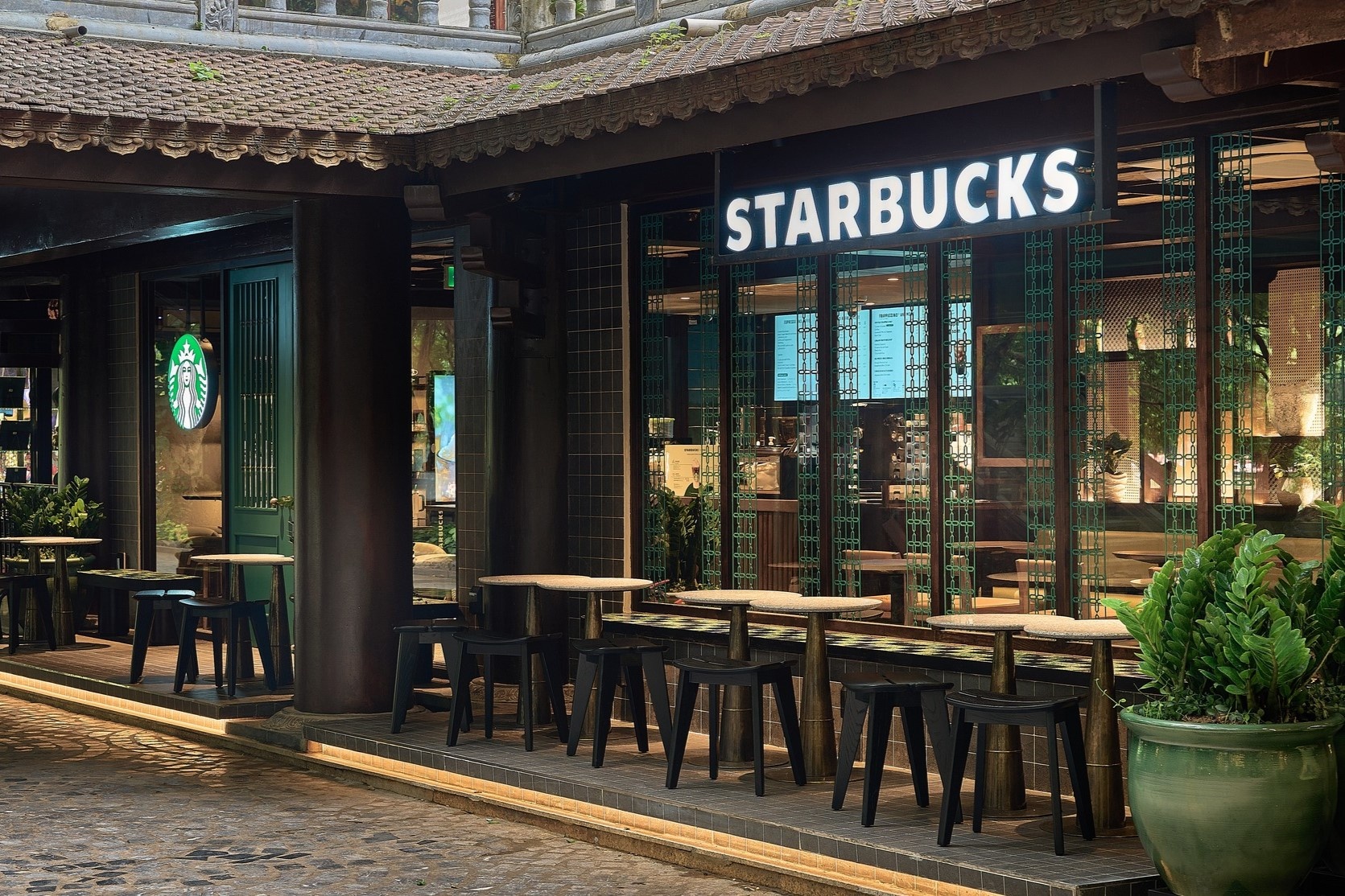 Starbucks anh 1