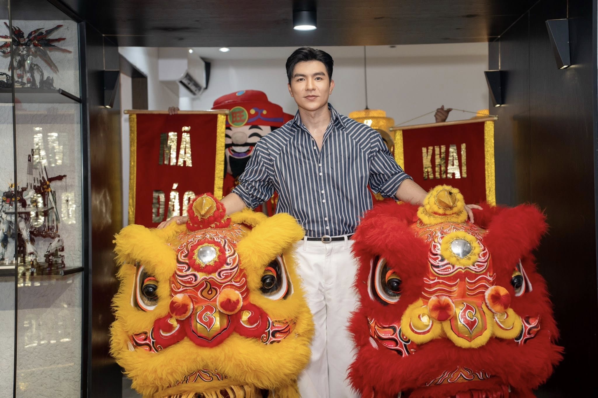 Quan ca phe cua Steven Nguyen o TP.HCM dong nghit ngay khai truong hinh anh