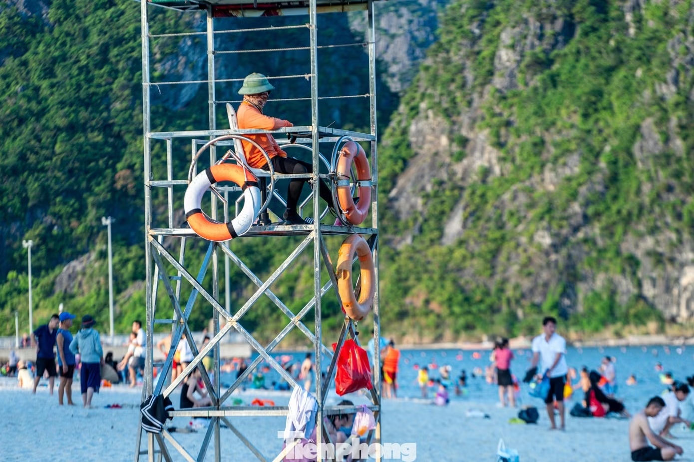 bien Ha Long anh 9