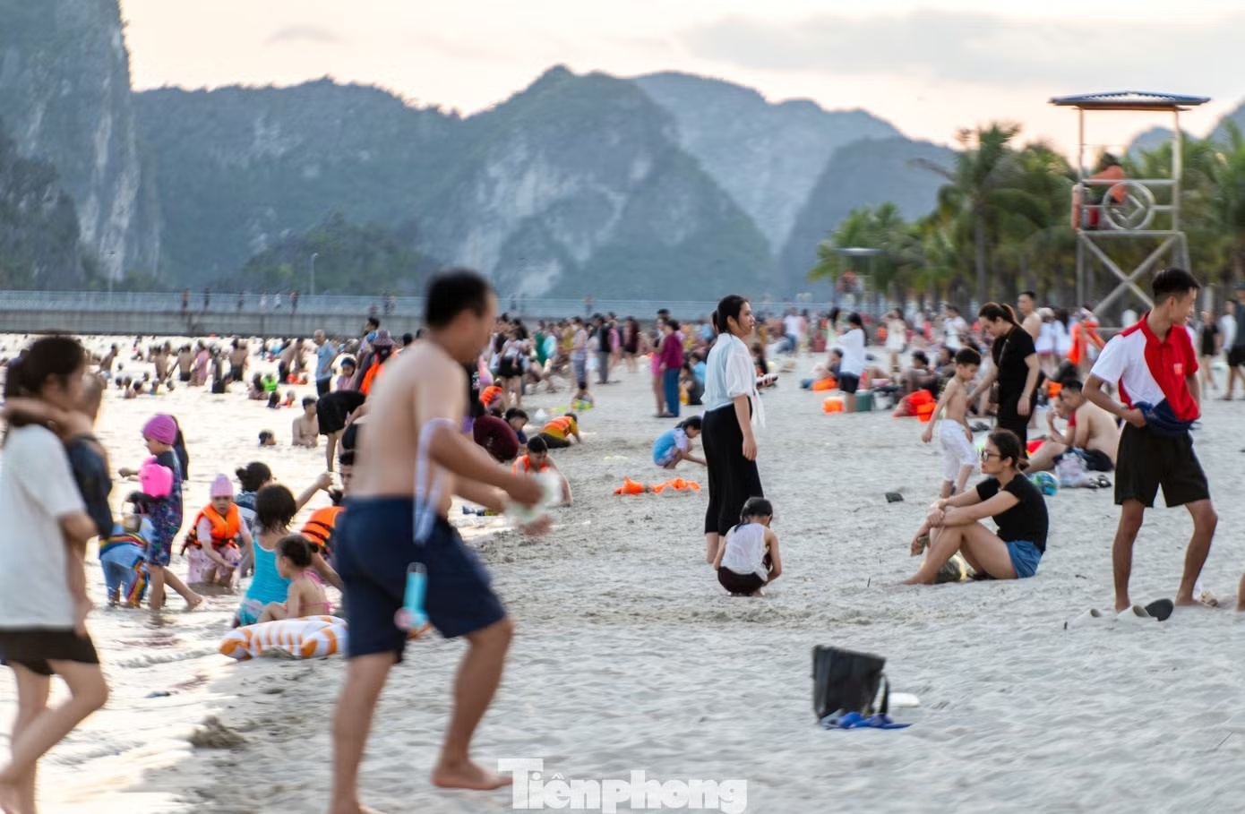 bien Ha Long anh 2