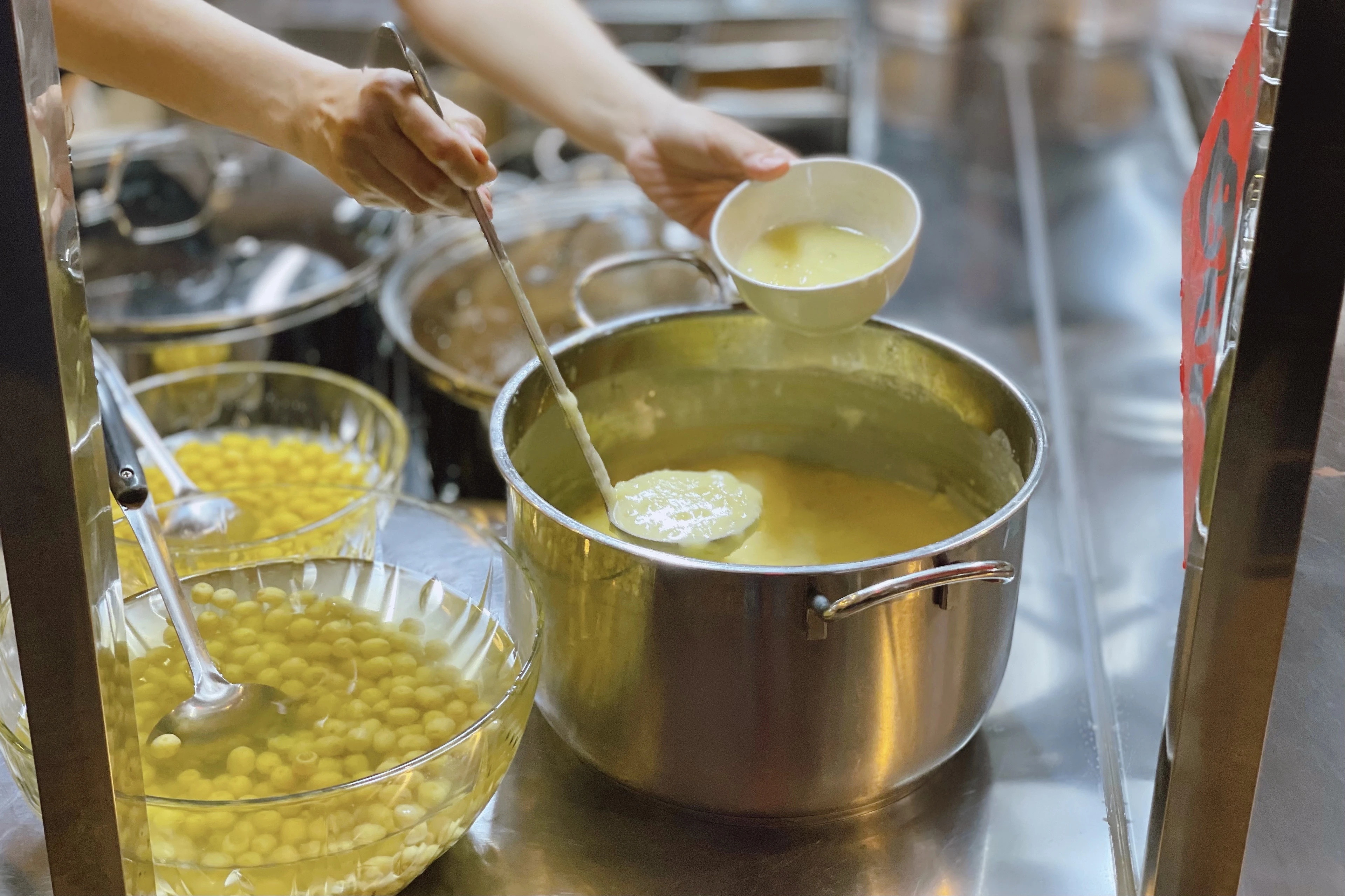 Trấn Th&agrave;nh,  ch&egrave; người Hoa,  qu&aacute;n ăn TP.HCM ảnh 7