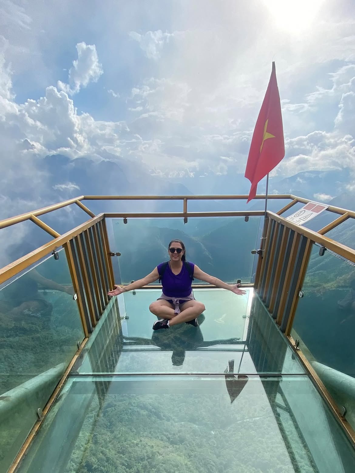 cầu kính ảnh 3 cầu kính ảnh 3