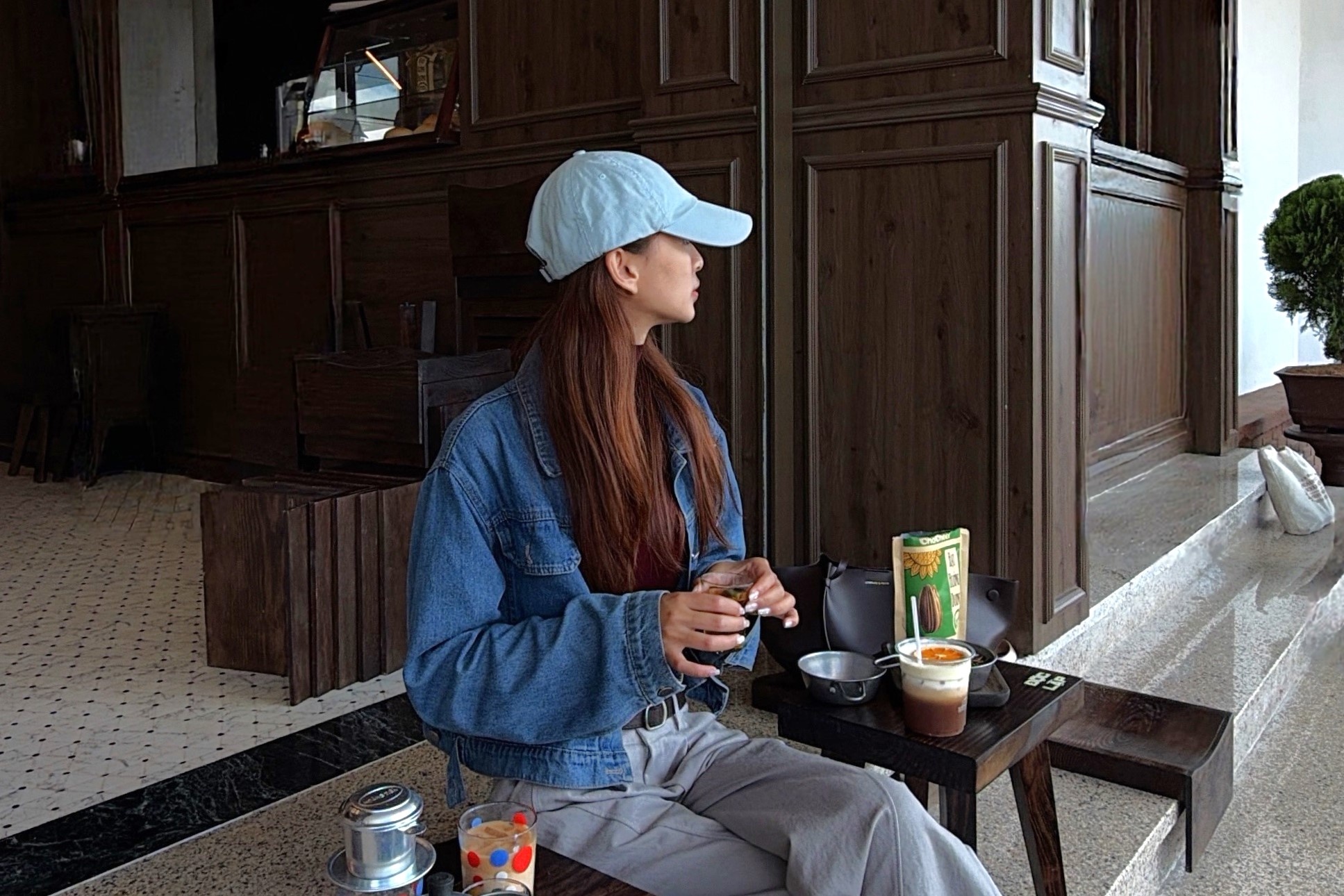 Mặt tiền khác lạ của rạp Hòa Bình, Đà Lạt
