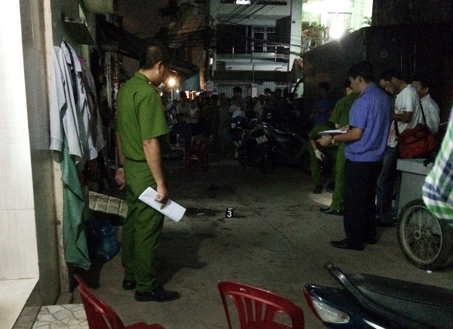 Xong vao phong tro dam chet nguoi ngoi nhau hinh anh