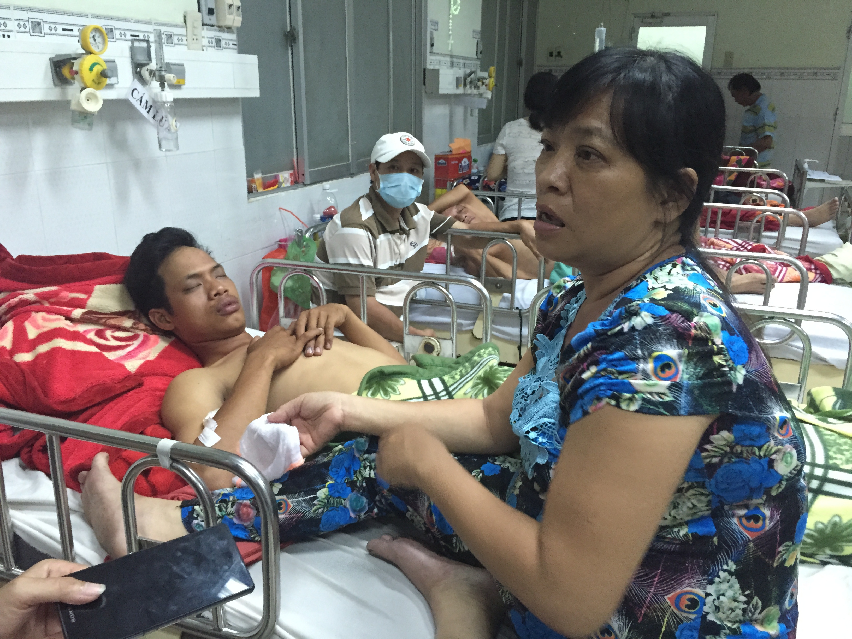 cong an danh nguoi ban hang rong anh 1