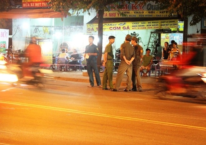 Bi dam thau tim sau va cham giao thong o Sai Gon hinh anh