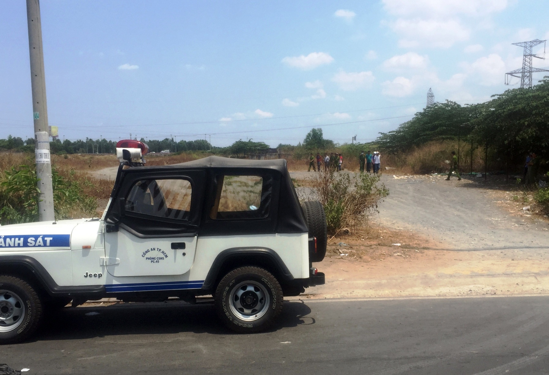 Phat hien xac nguoi dang phan huy o Binh Chanh hinh anh