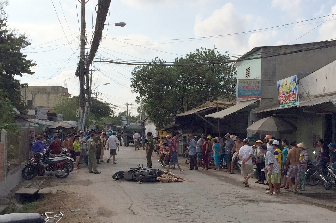 thay giao bi xe ben can anh 1