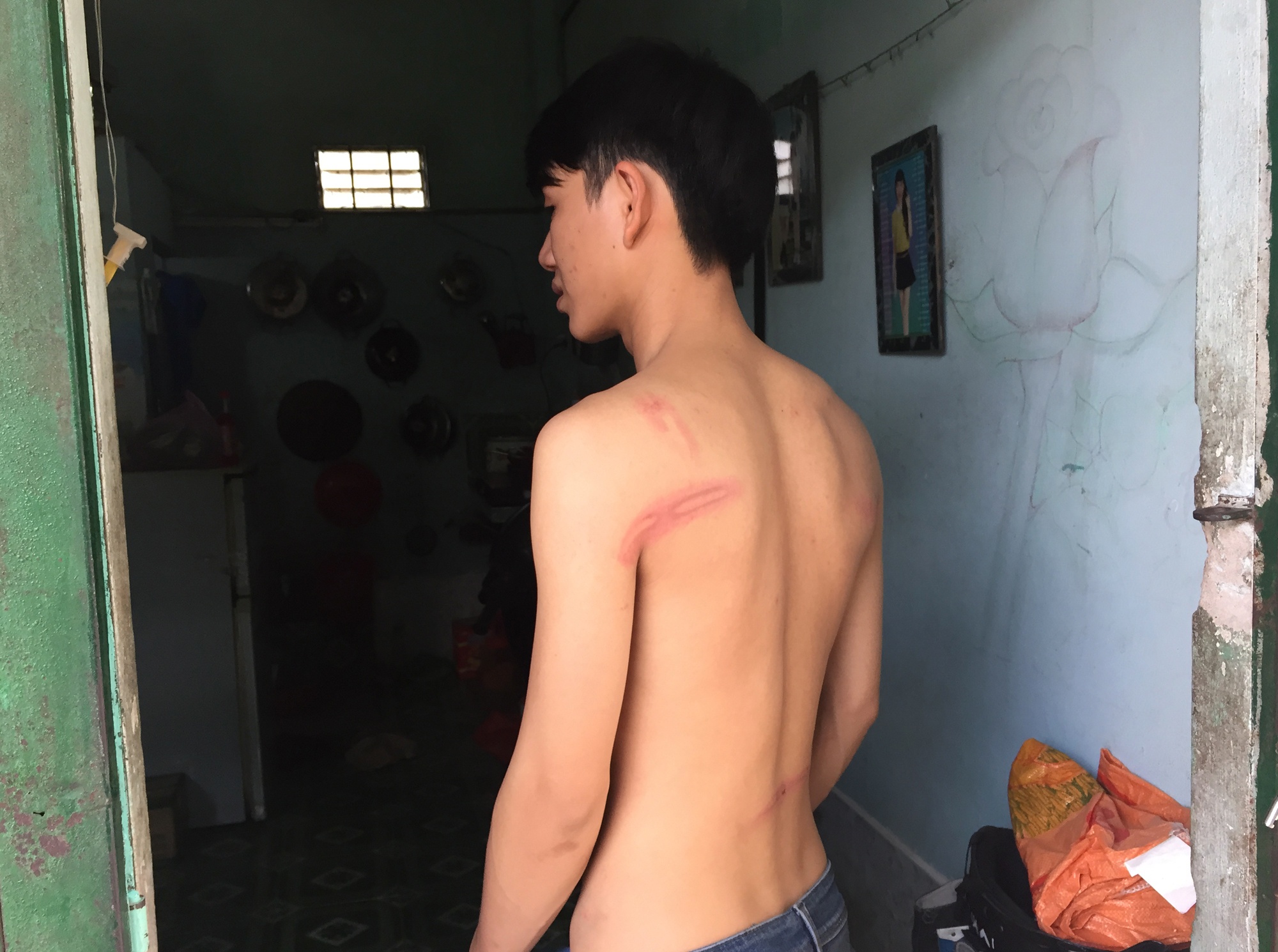 côn đồ sài gòn đánh người ảnh 2 con do sai gon danh nguoi anh 2