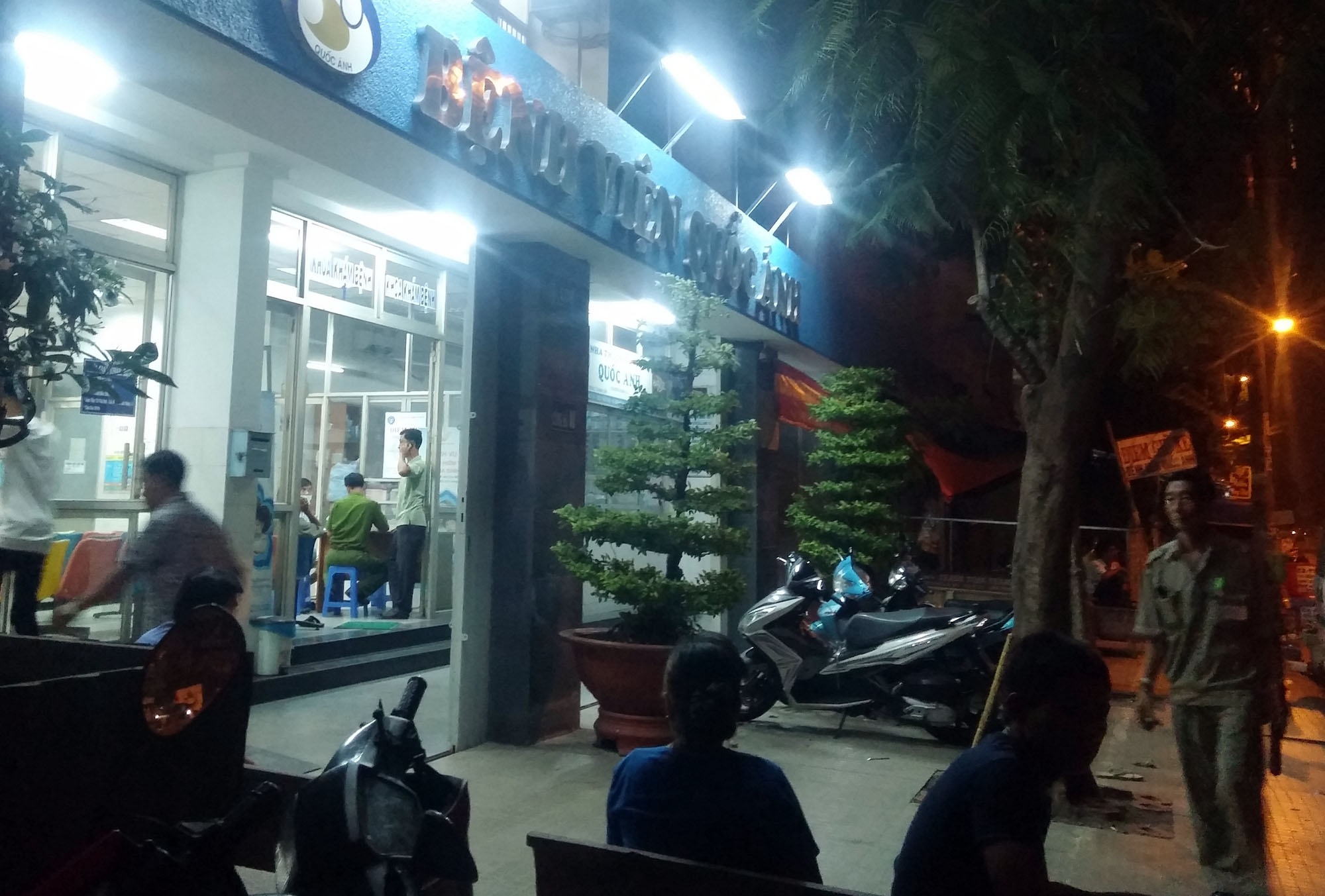 20 giang ho Sai Gon xong vao benh vien chem doi thu hinh anh
