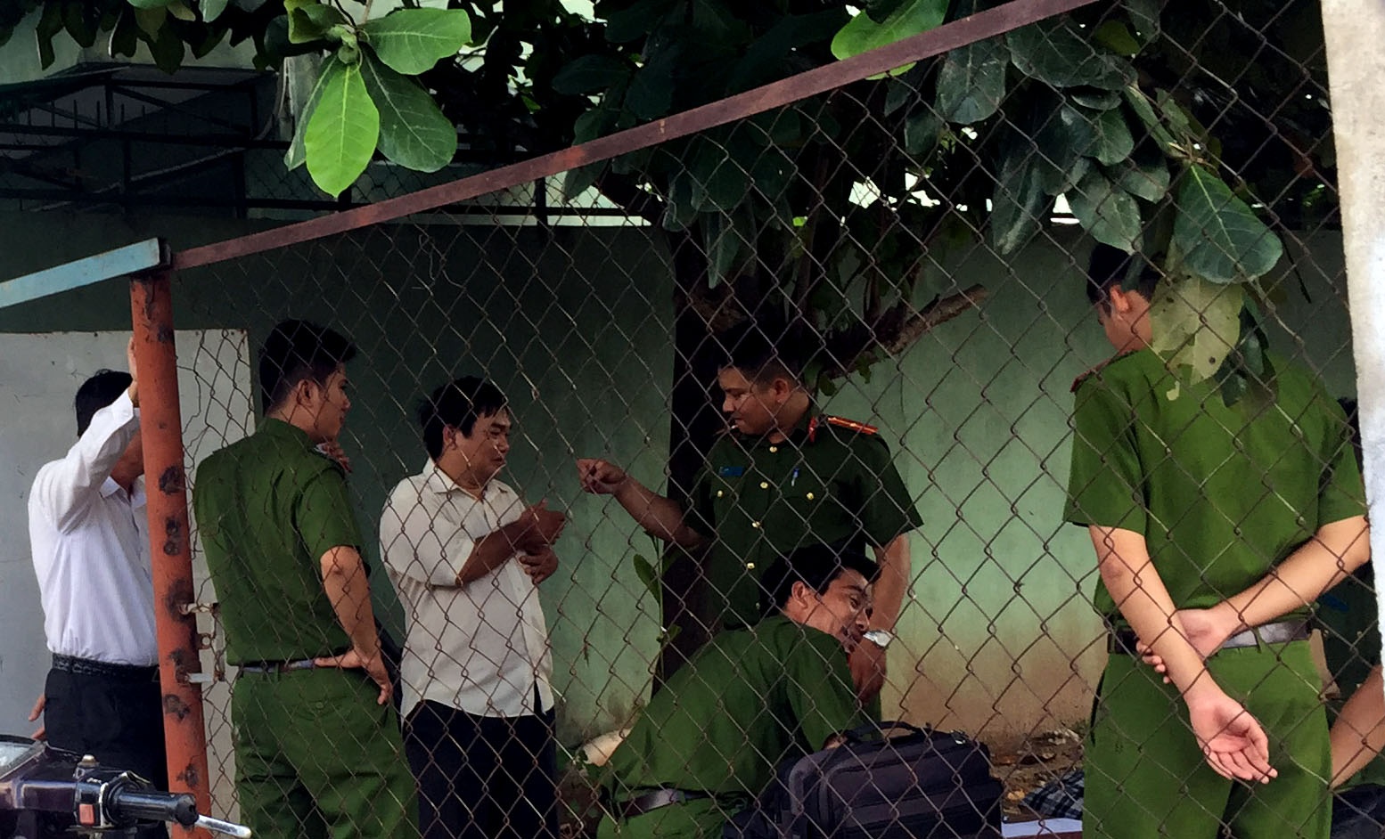 Nghi an chong giet vo o Sai Gon cho xac ve que mai tang hinh anh