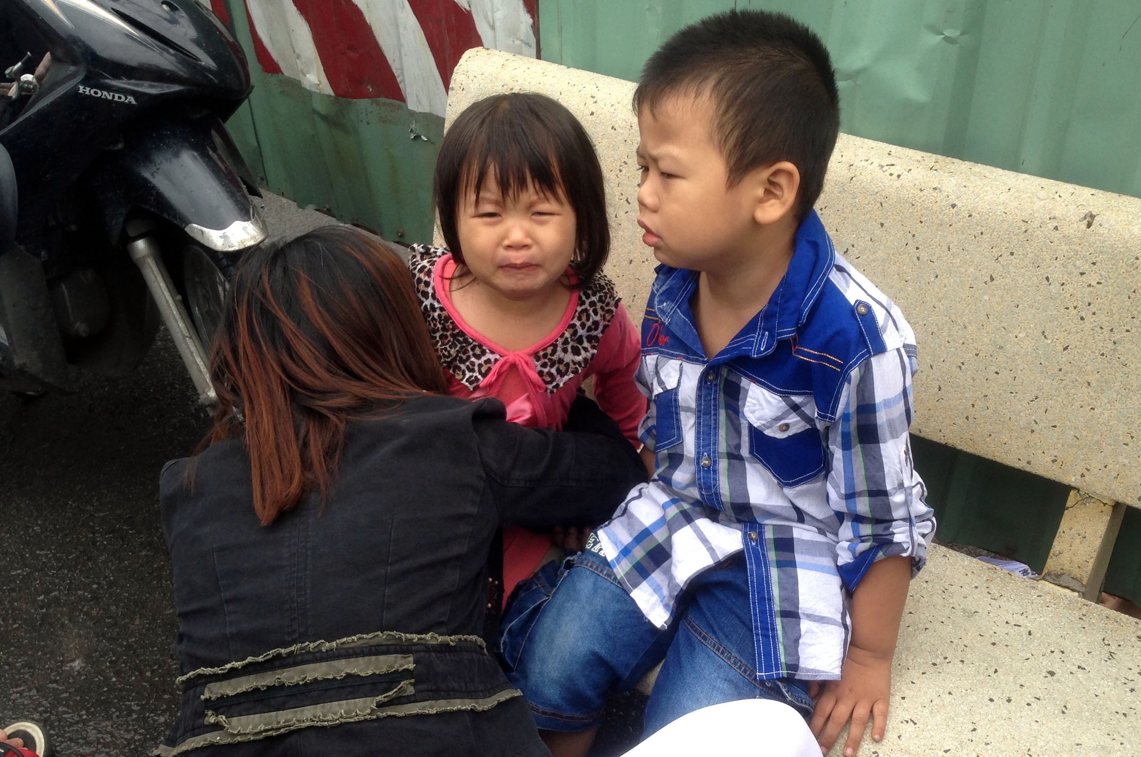 xe tải cán chết người ở sài gòn ảnh 2 xe tai can chet nguoi o sai gon anh 2